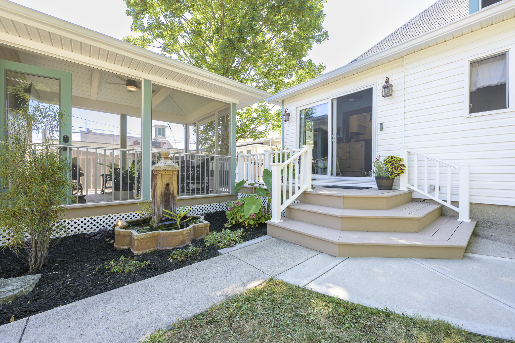 215 Detroit Street, West Liberty, Ohio 43357