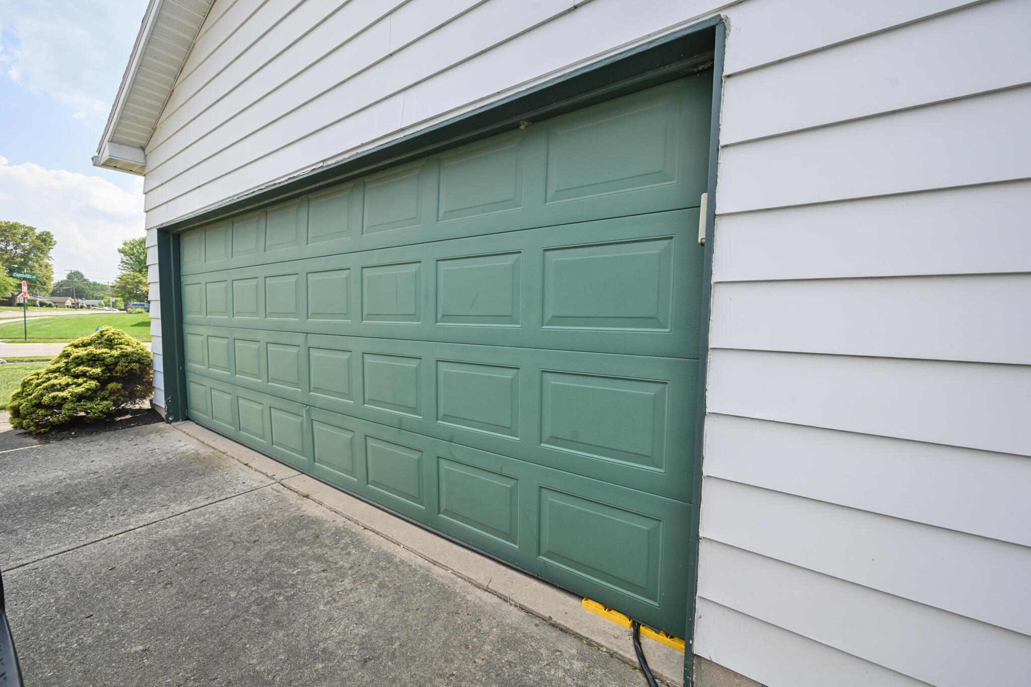 2677 Carousel Drive, Springfield, Ohio 45503