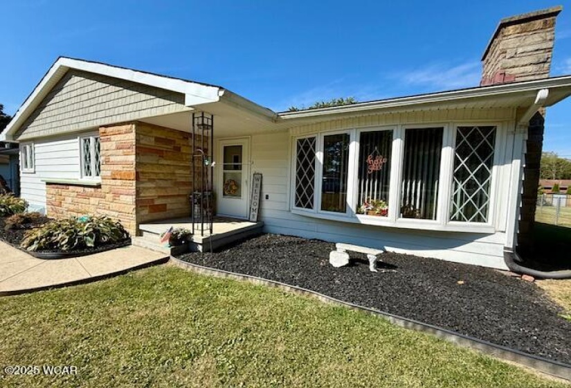 11927 Hillcrest Dr Drive, Kenton, Ohio, 3 Bedrooms Bedrooms, ,2 BathroomsBathrooms,Residential,For Sale,Hillcrest Dr,308218