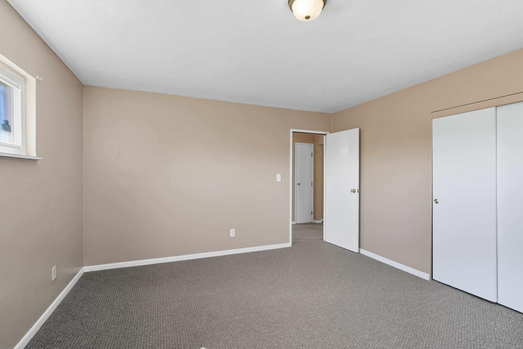 2216 Iroquois Street, Springfield, Ohio 45506