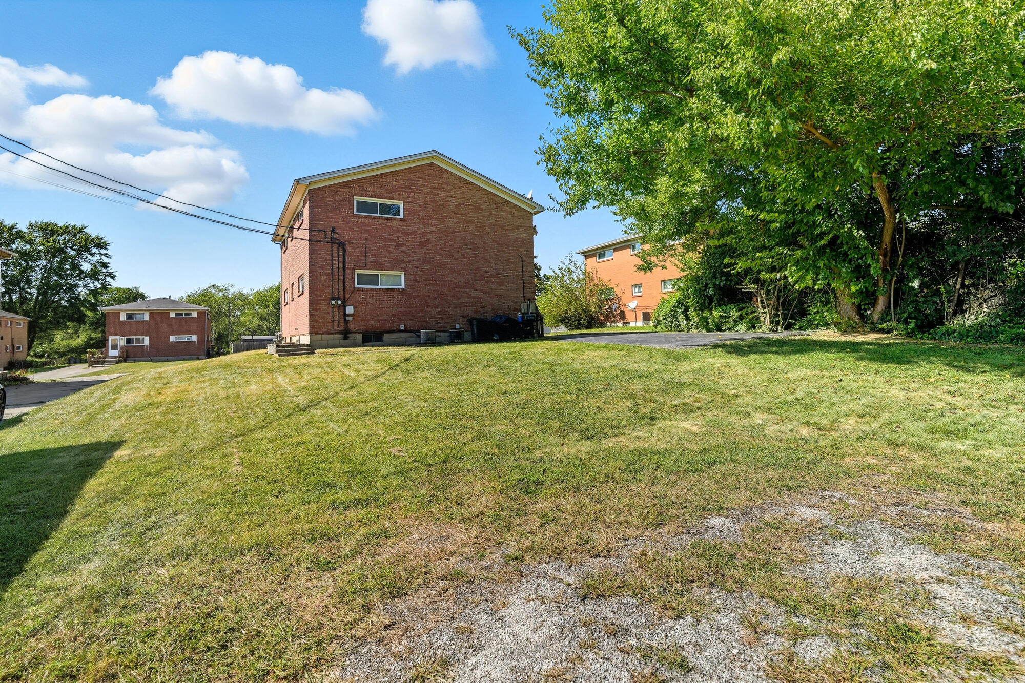 2216 Iroquois Street, Springfield, Ohio 45506