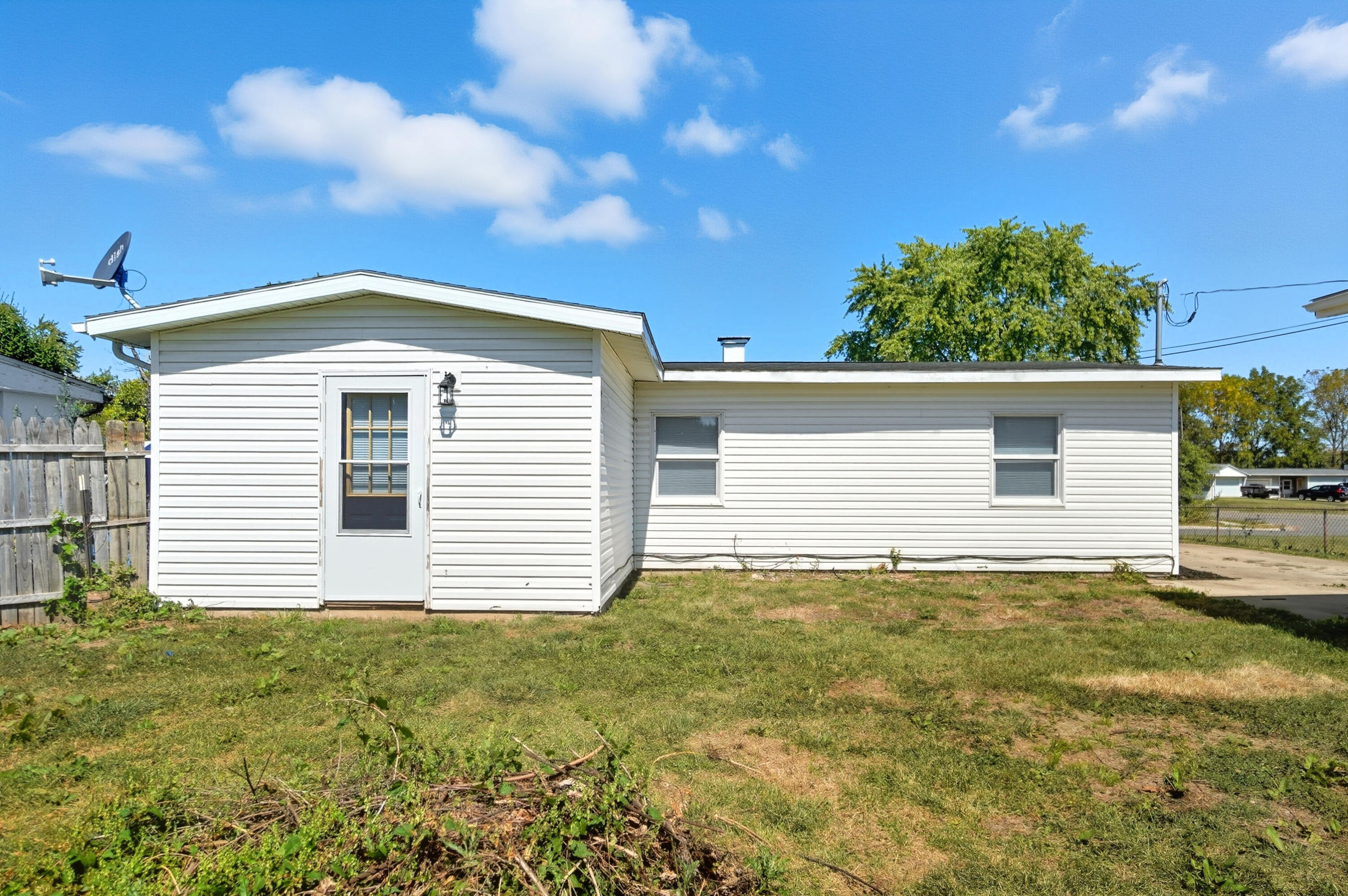 202 Fenwick Drive, New Carlisle, Ohio 45344