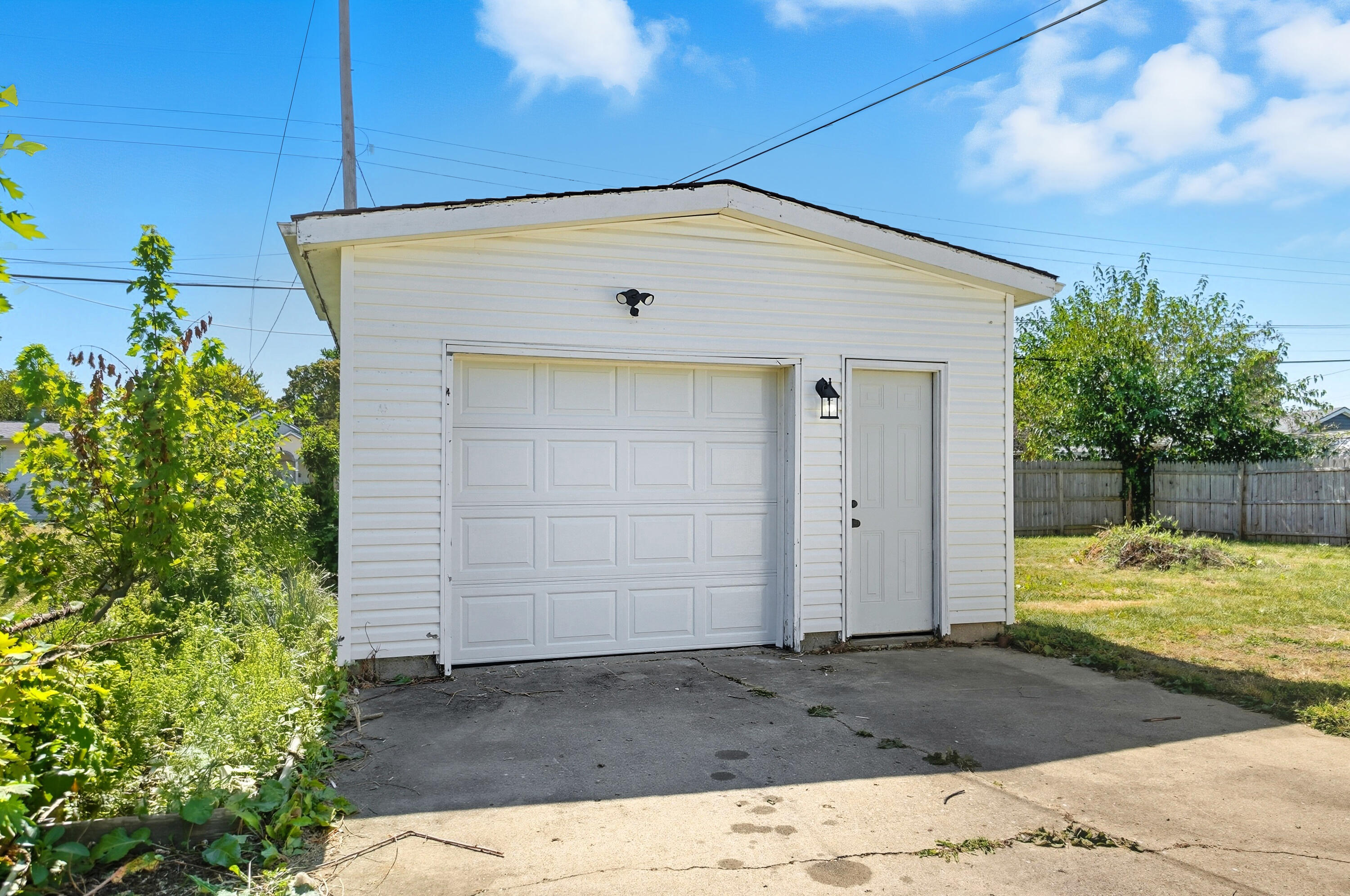 202 Fenwick Drive, New Carlisle, Ohio 45344