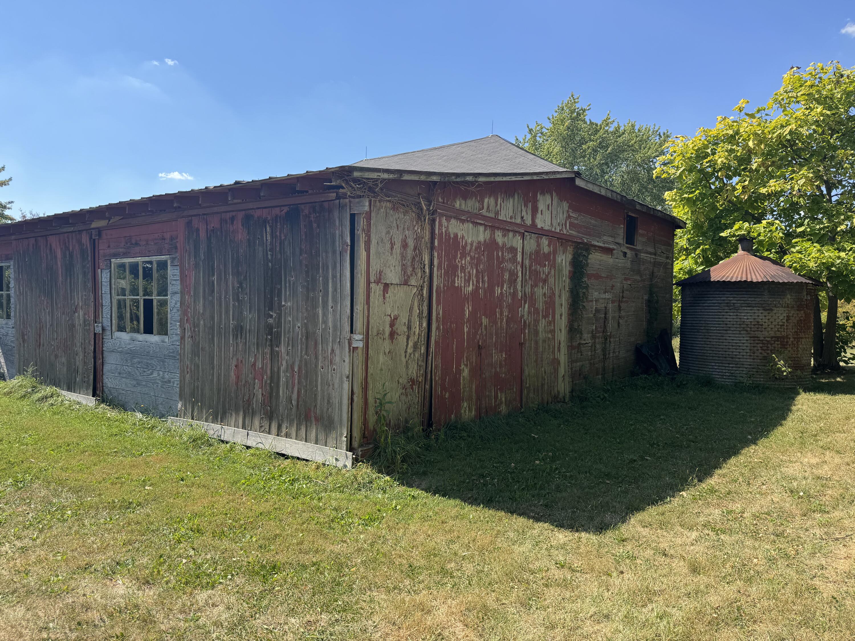 10916 Ayres Pike, New Carlisle, Ohio 45344