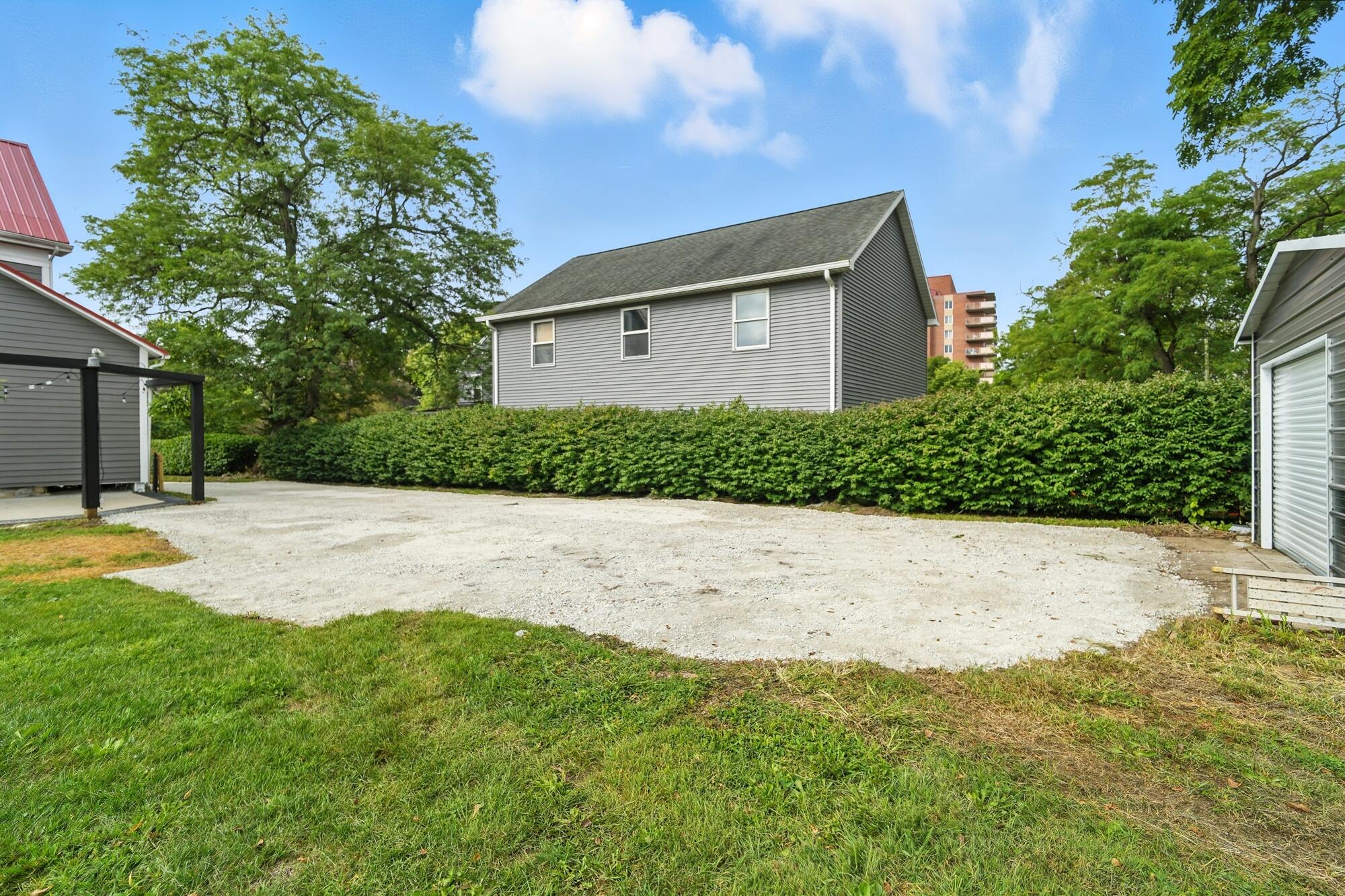 2226 High Street, Springfield, Ohio 45505