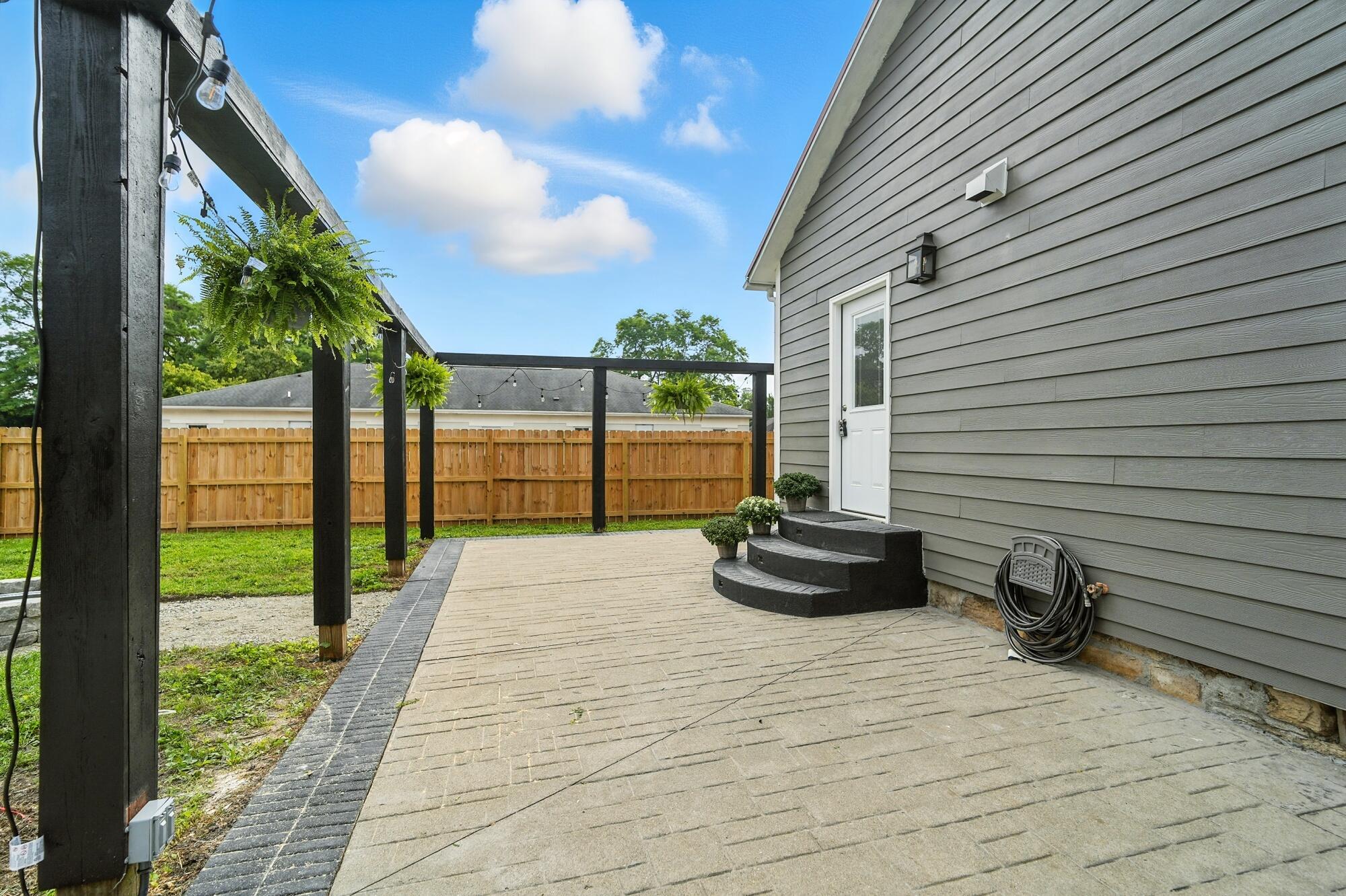 2226 High Street, Springfield, Ohio 45505