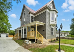 2226 High Street, Springfield, Ohio 45505, 4 Bedrooms Bedrooms, ,2 BathroomsBathrooms,Residential,For Sale,High,1041386