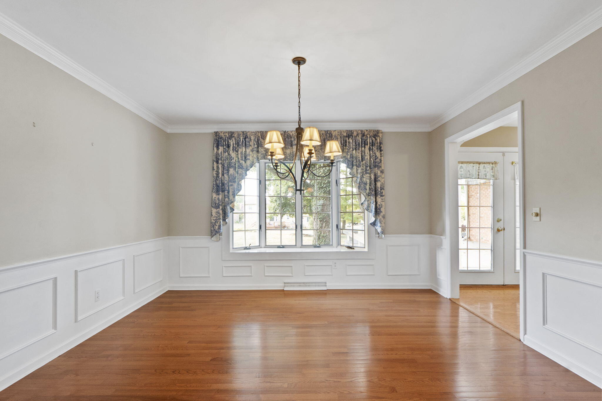 2933 Stonehaven Drive, Springfield, Ohio 45503