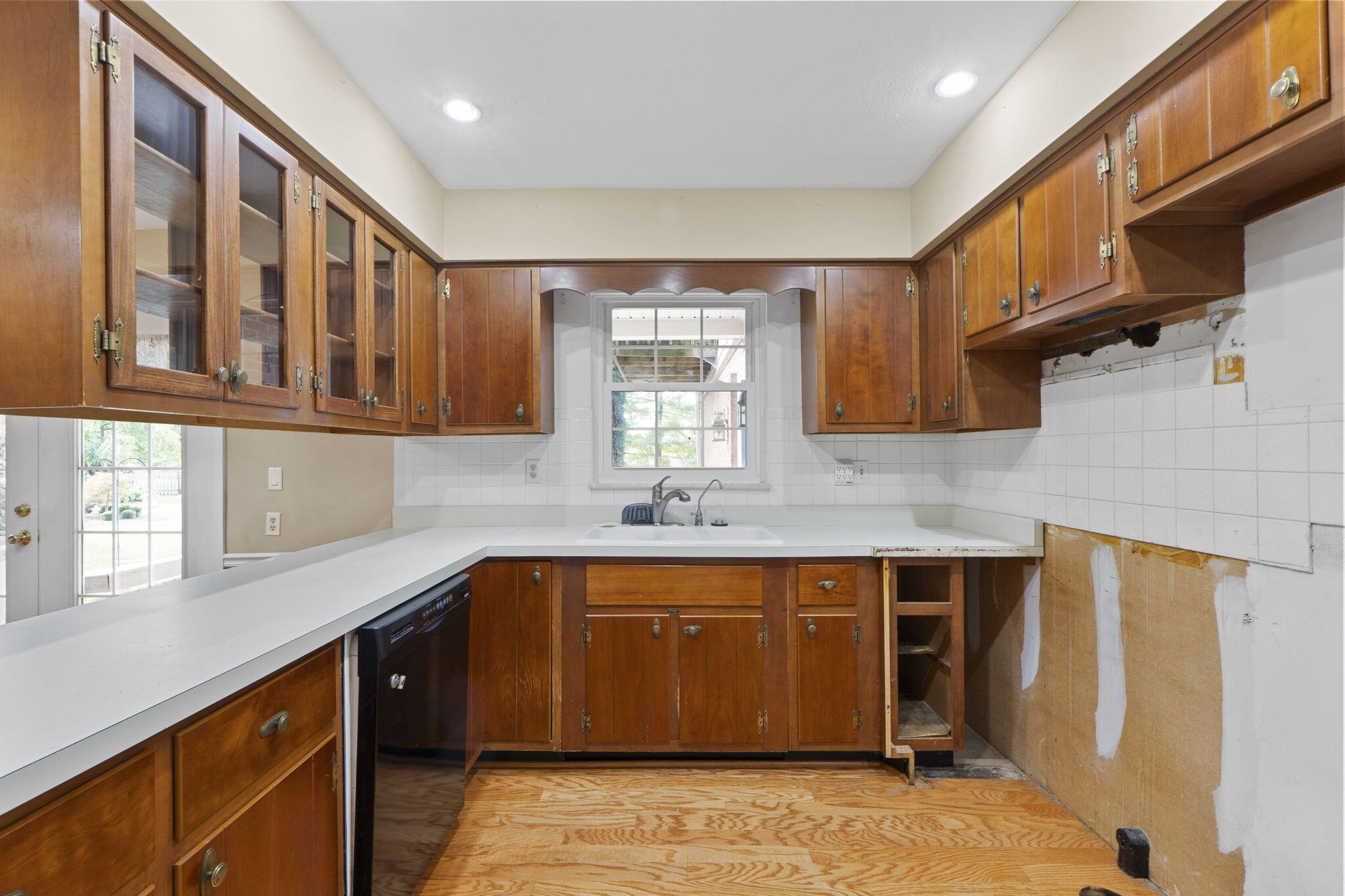 2933 Stonehaven Drive, Springfield, Ohio 45503