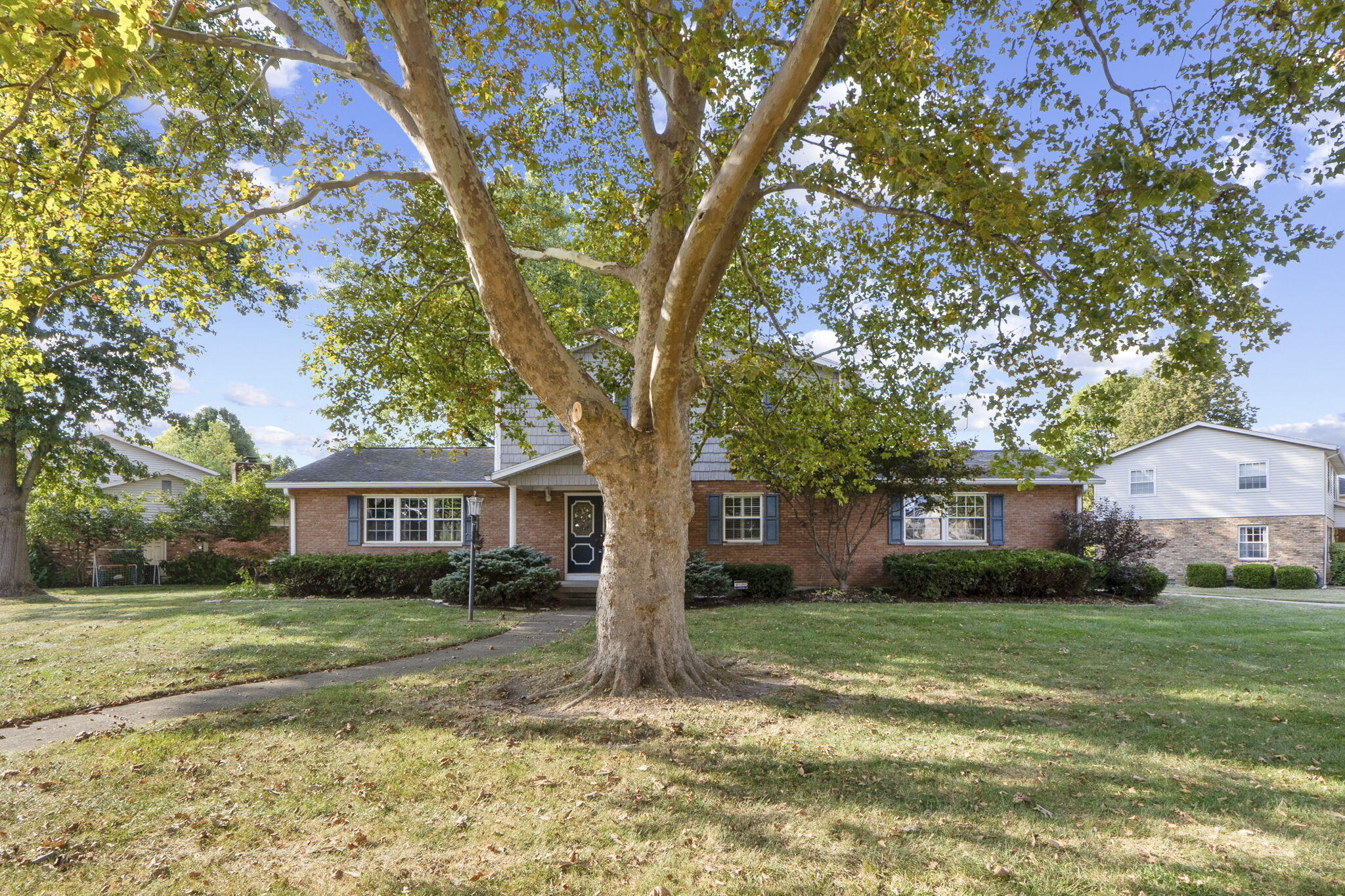 2933 Stonehaven Drive, Springfield, Ohio 45503