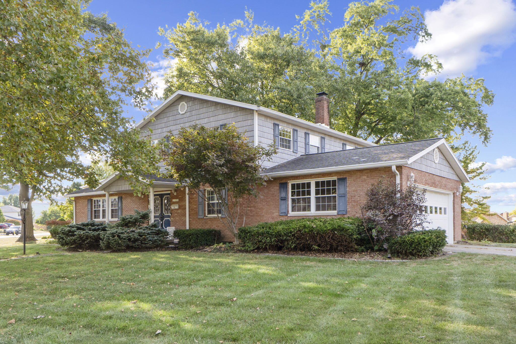 2933 Stonehaven Drive, Springfield, Ohio 45503