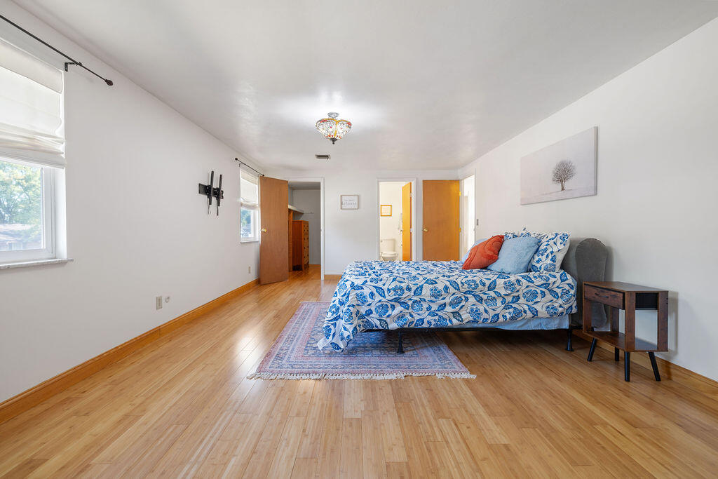 6770 Locustview Drive, Dayton, Ohio 45424