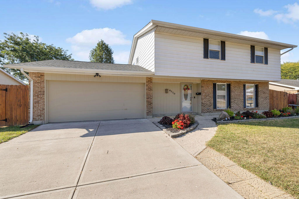6770 Locustview Drive, Dayton, Ohio 45424