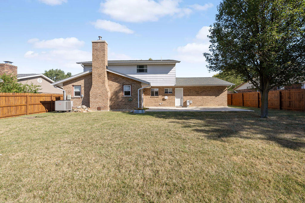 6770 Locustview Drive, Dayton, Ohio 45424