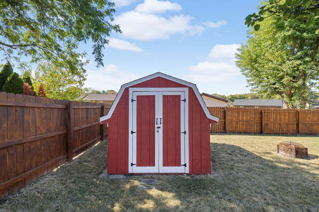 6770 Locustview Drive, Dayton, Ohio 45424