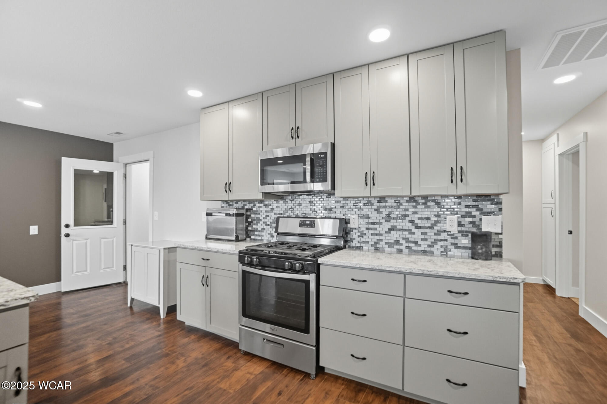 8900 Dixie Highway, Bluffton, Ohio