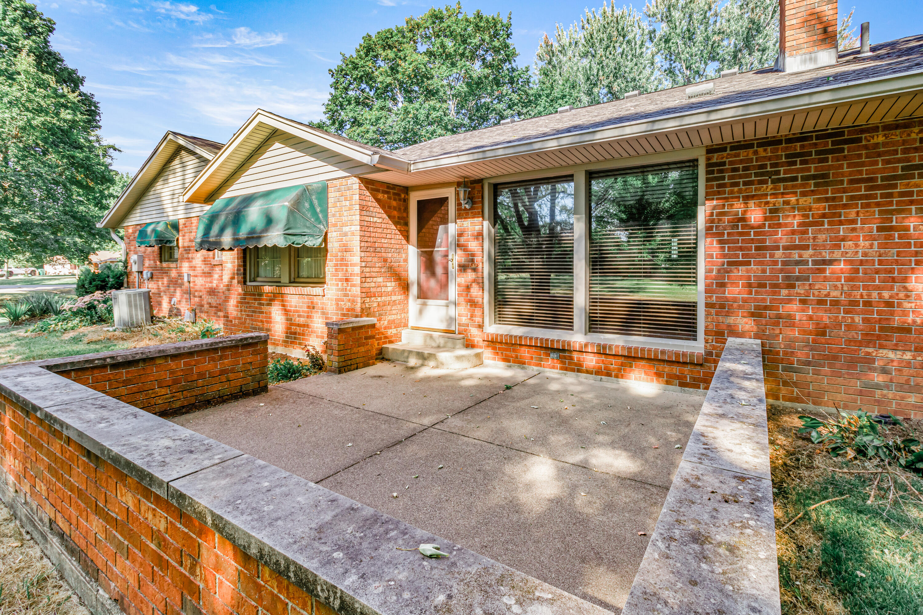 2015 Merrimont Drive, Troy, Ohio 45373