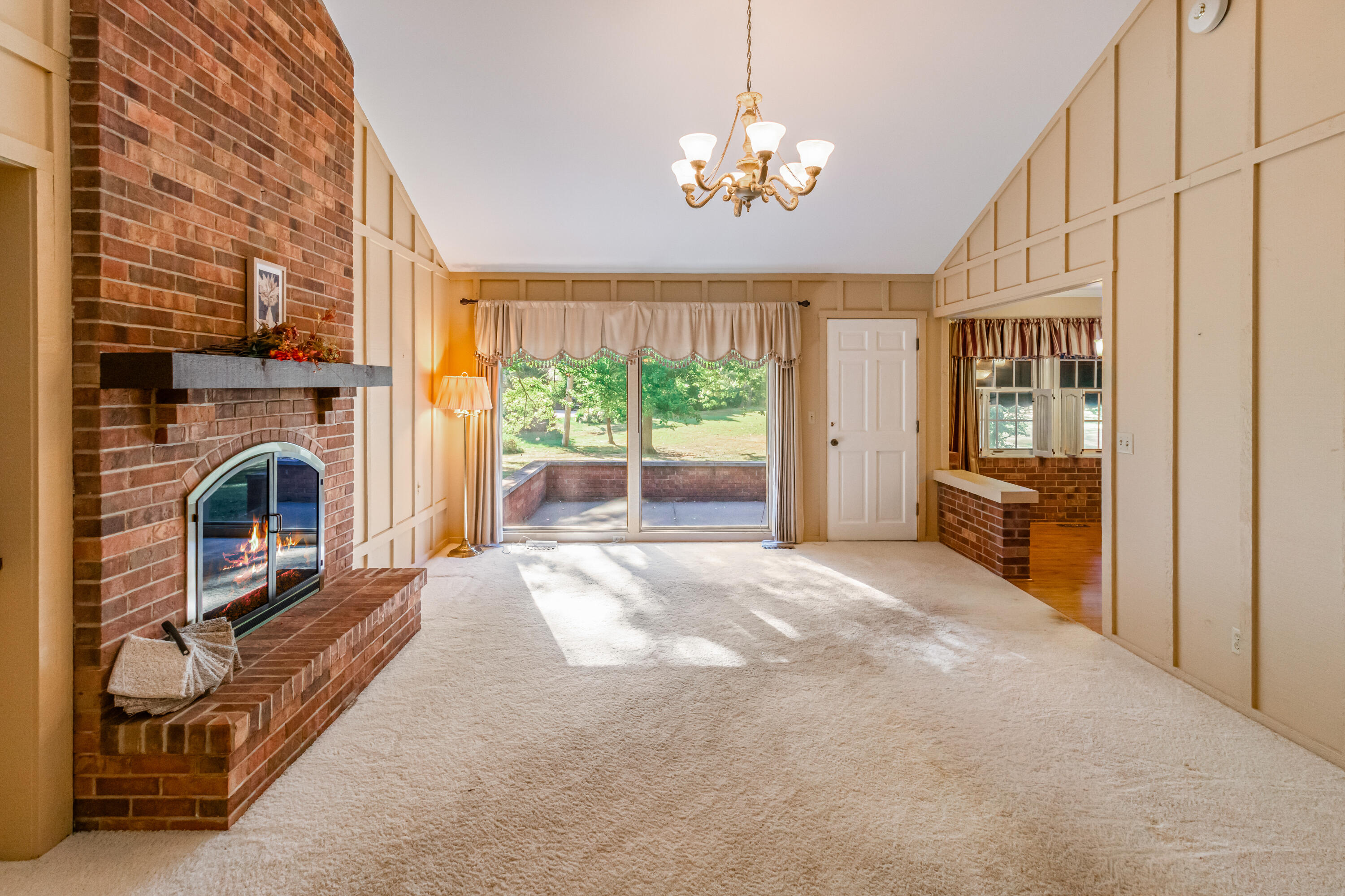 2015 Merrimont Drive, Troy, Ohio 45373