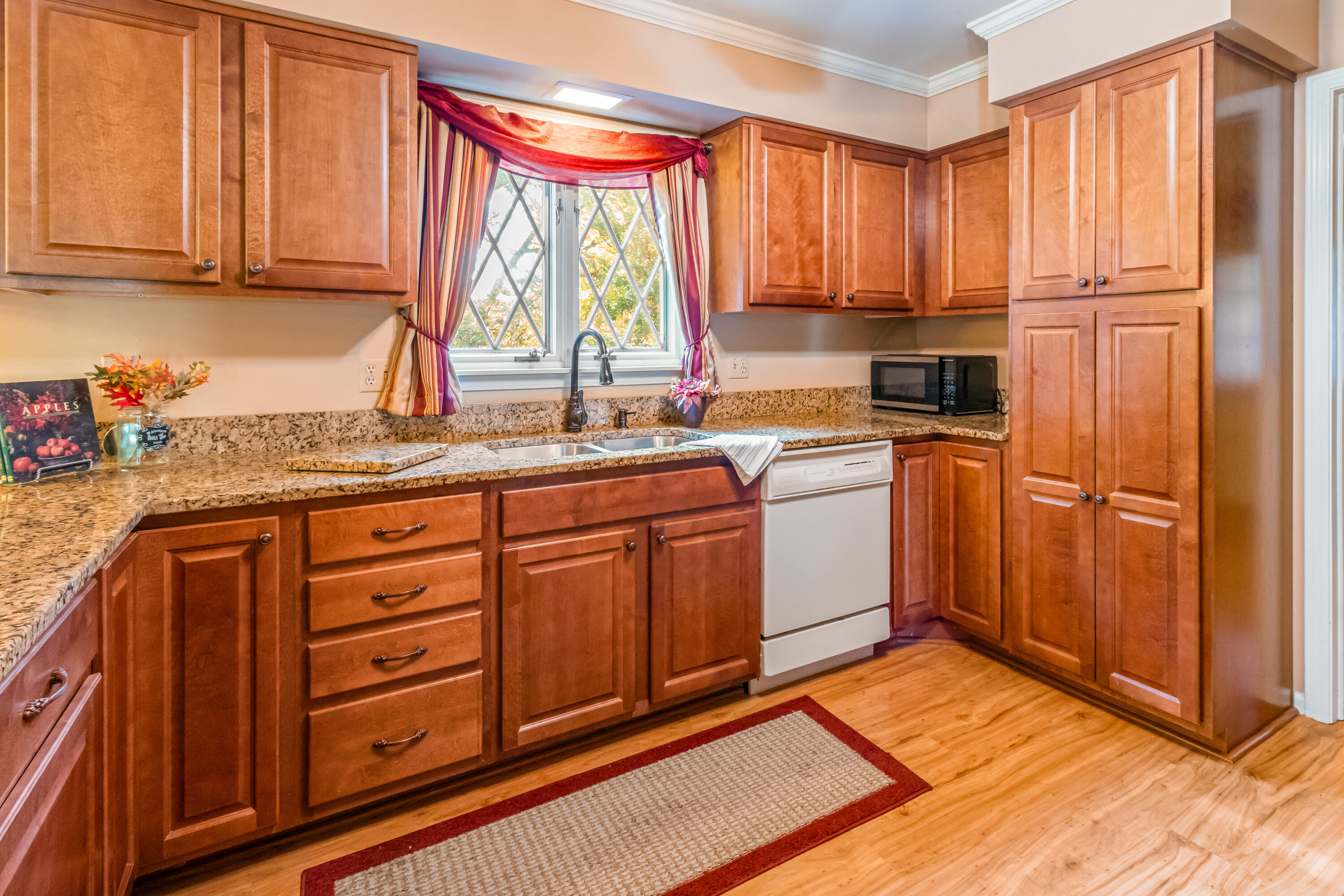 2015 Merrimont Drive, Troy, Ohio 45373