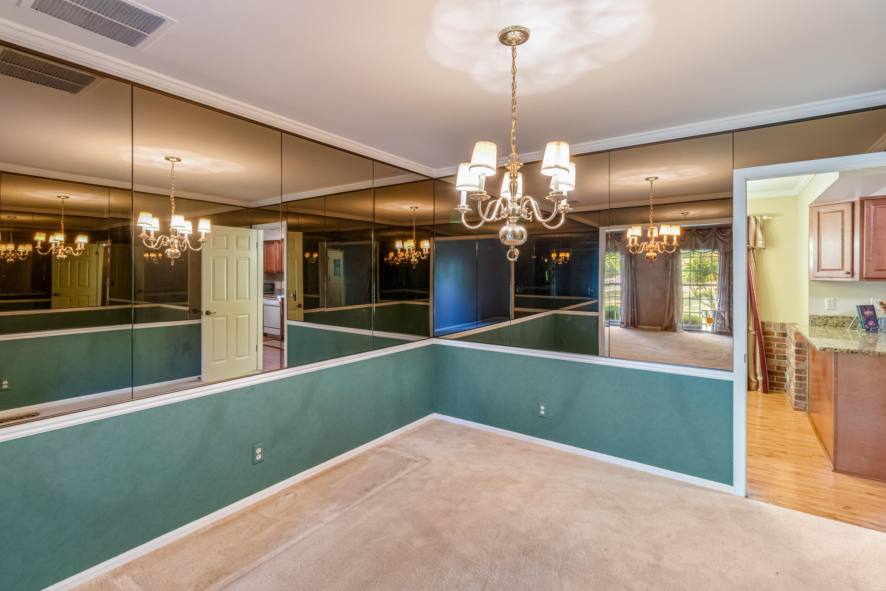 2015 Merrimont Drive, Troy, Ohio 45373