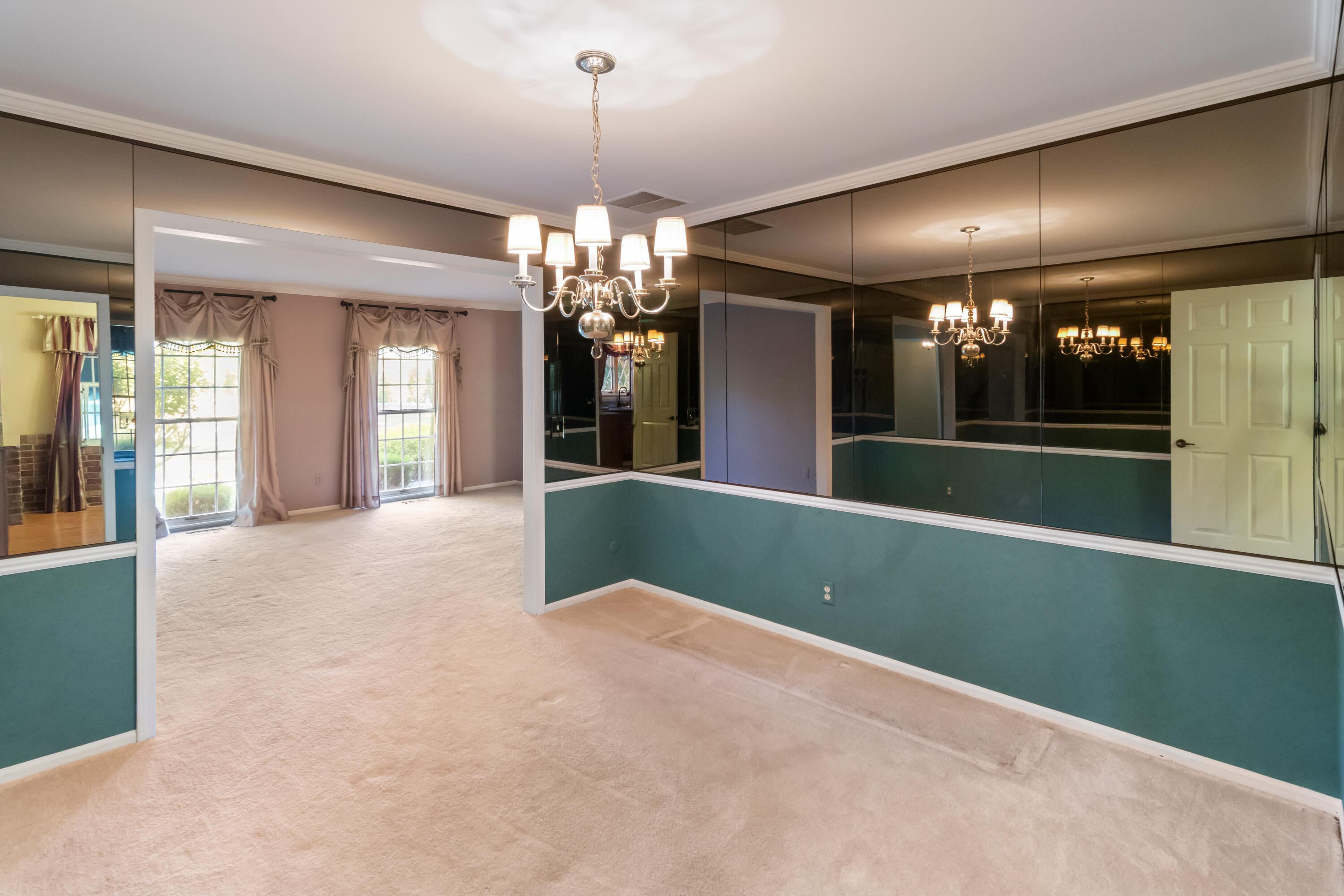 2015 Merrimont Drive, Troy, Ohio 45373