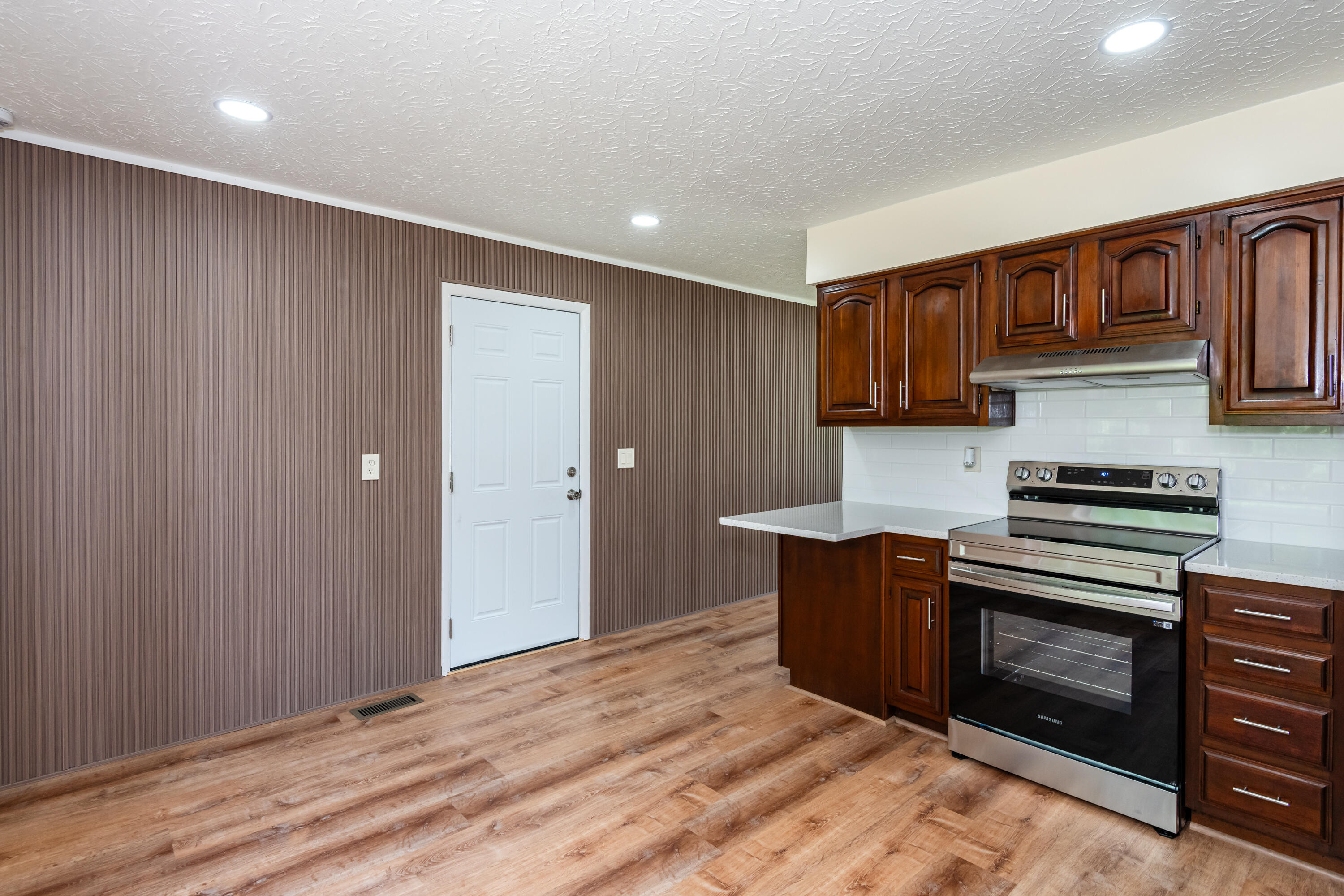 842 Edgewick Road, New Carlisle, Ohio 45344