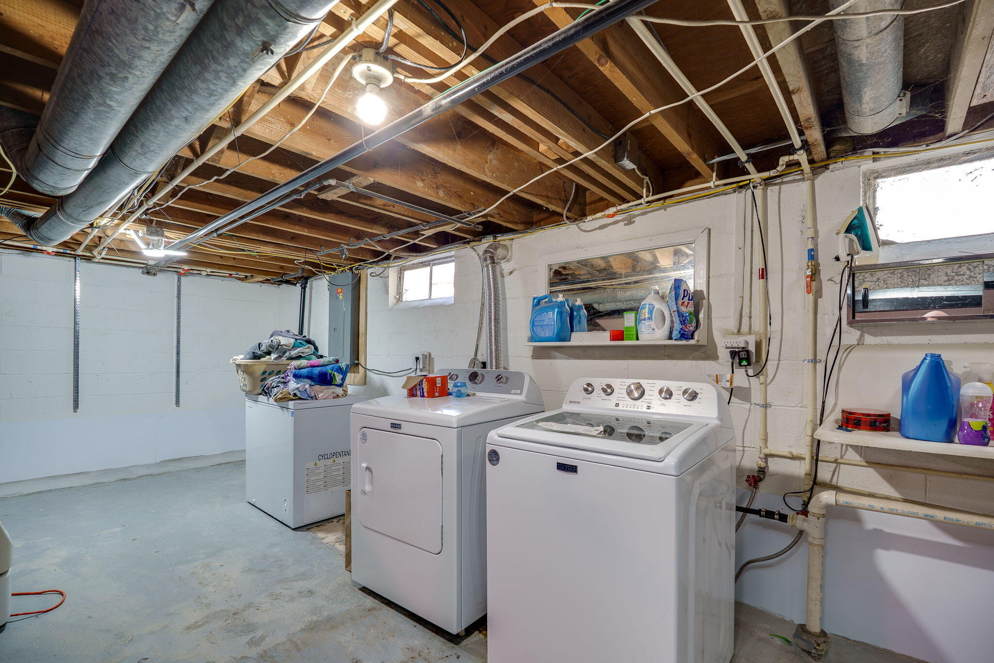 2541 Derr Road, Springfield, Ohio 45503
