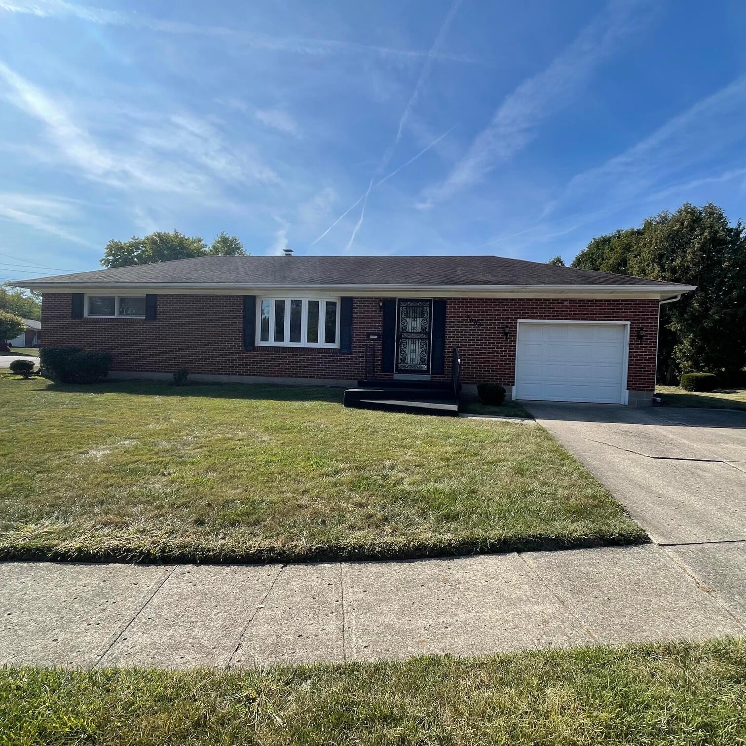 2683 Home Orchard Drive, Springfield, Ohio 45503