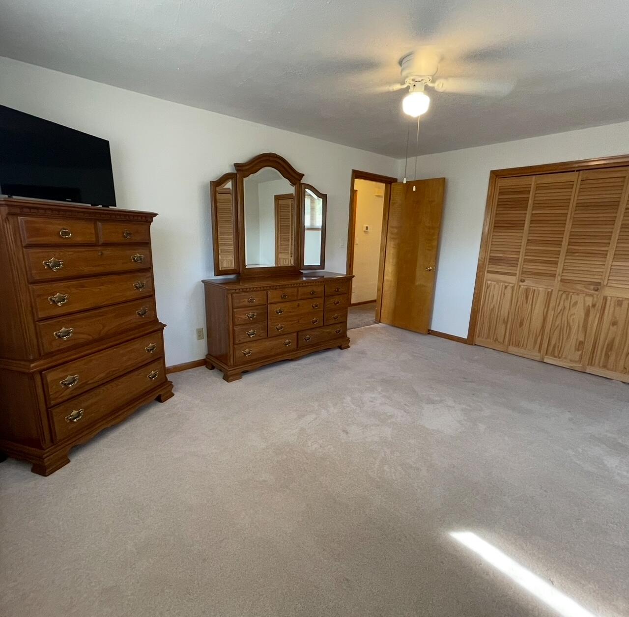 2683 Home Orchard Drive, Springfield, Ohio 45503