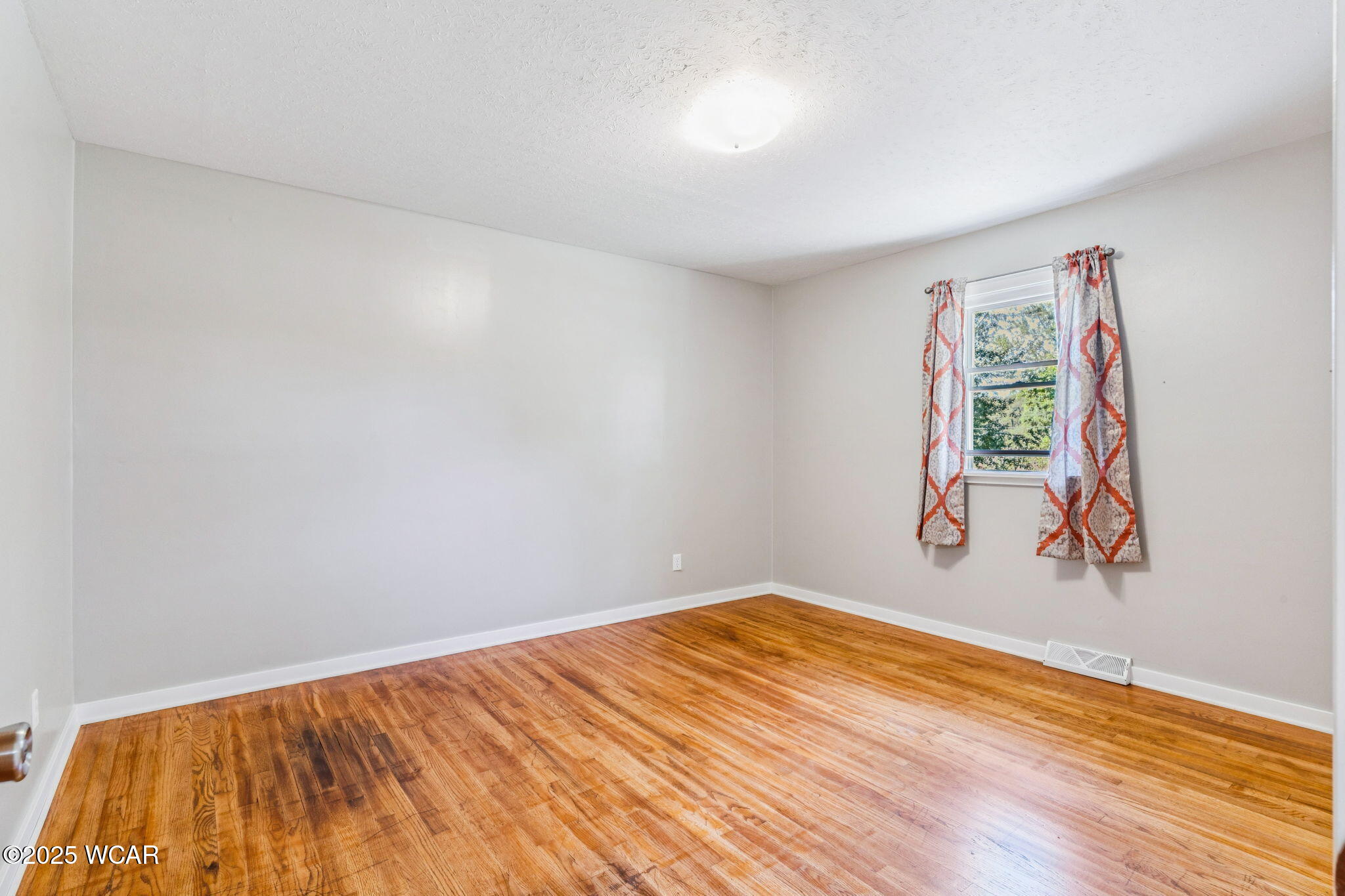 11803 Hillcrest Drive, Kenton, Ohio