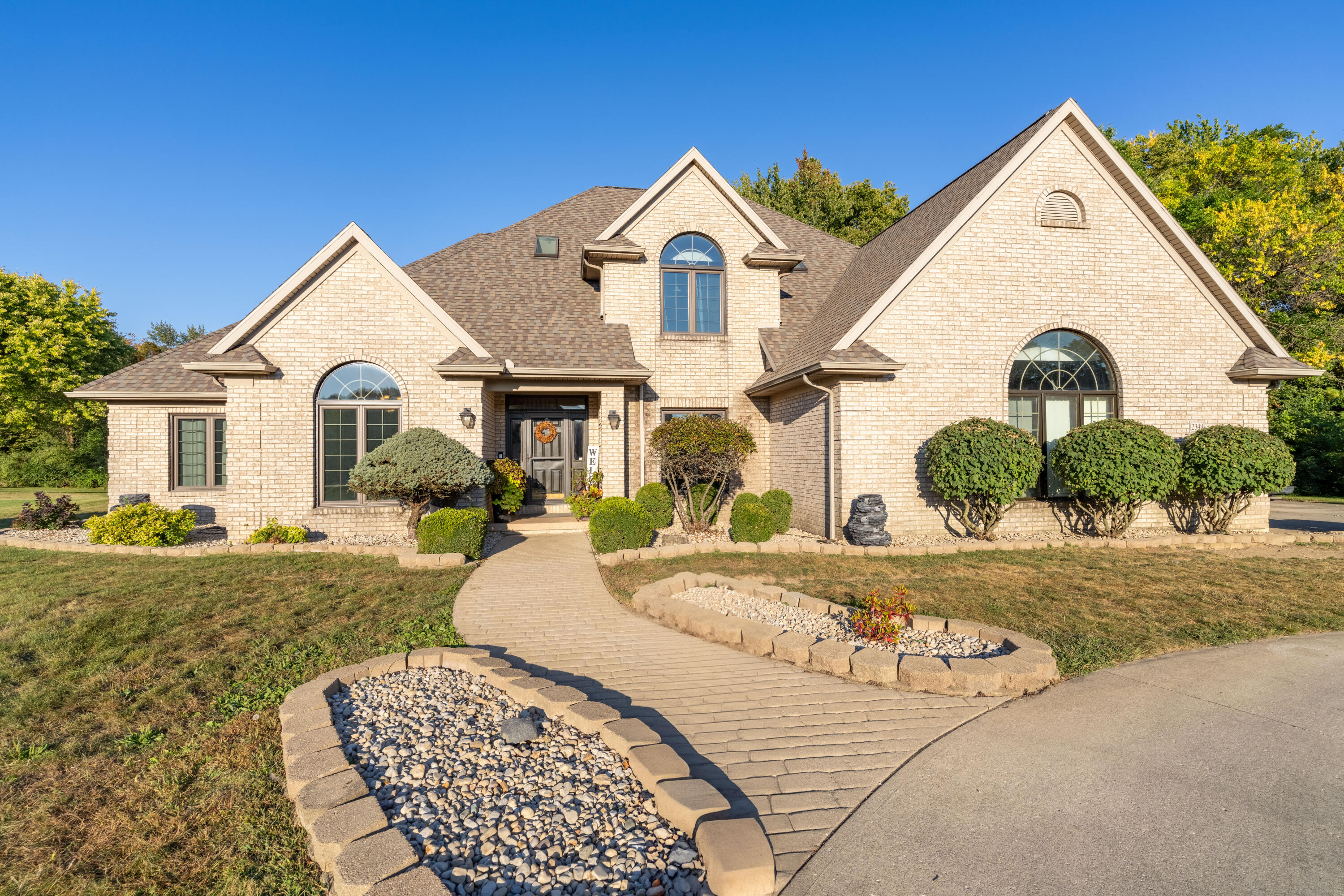 2349 Brierwood Trail, Sidney, Ohio 45365