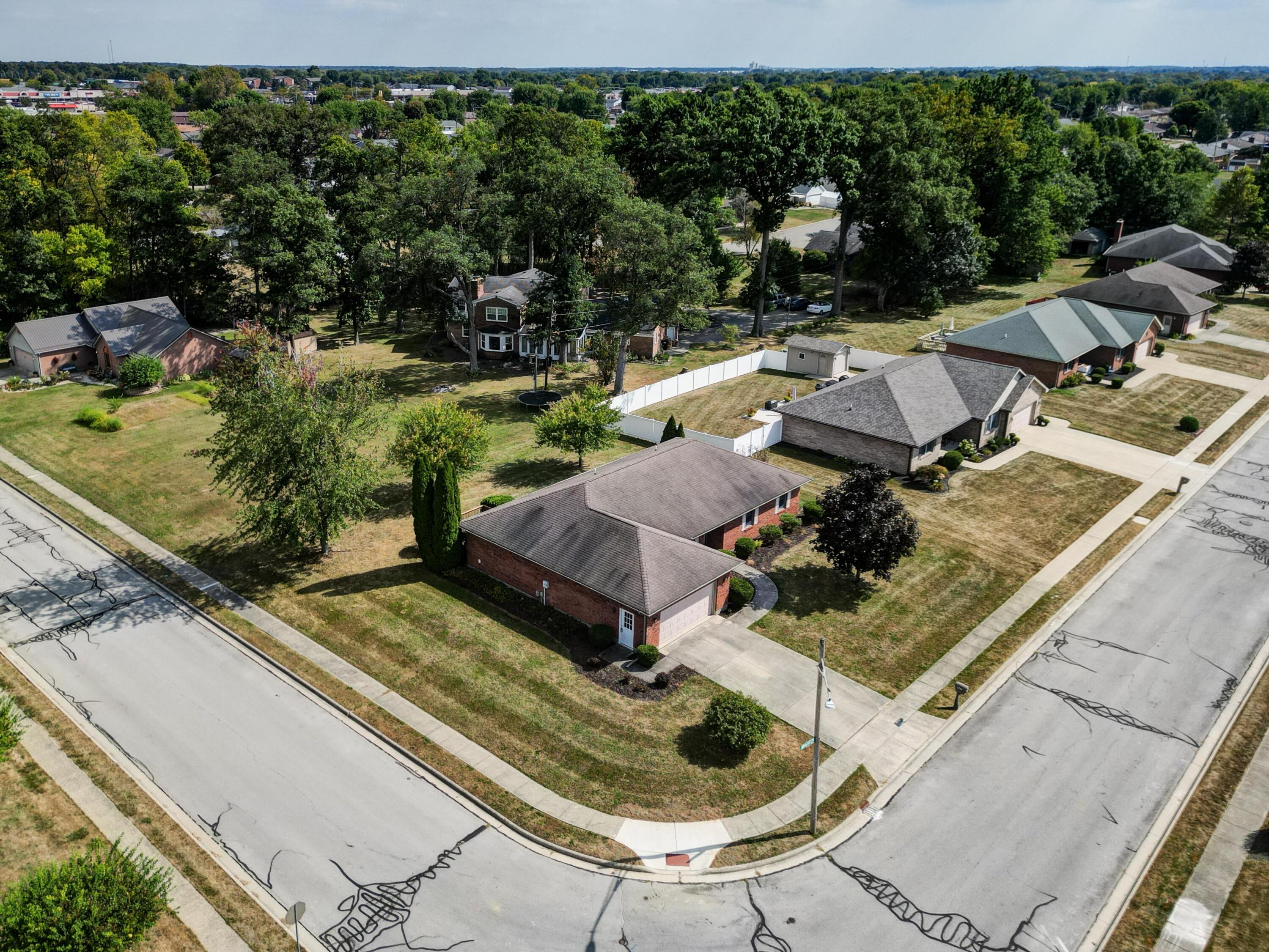 947 Brighton Drive, Greenville, Ohio 45331