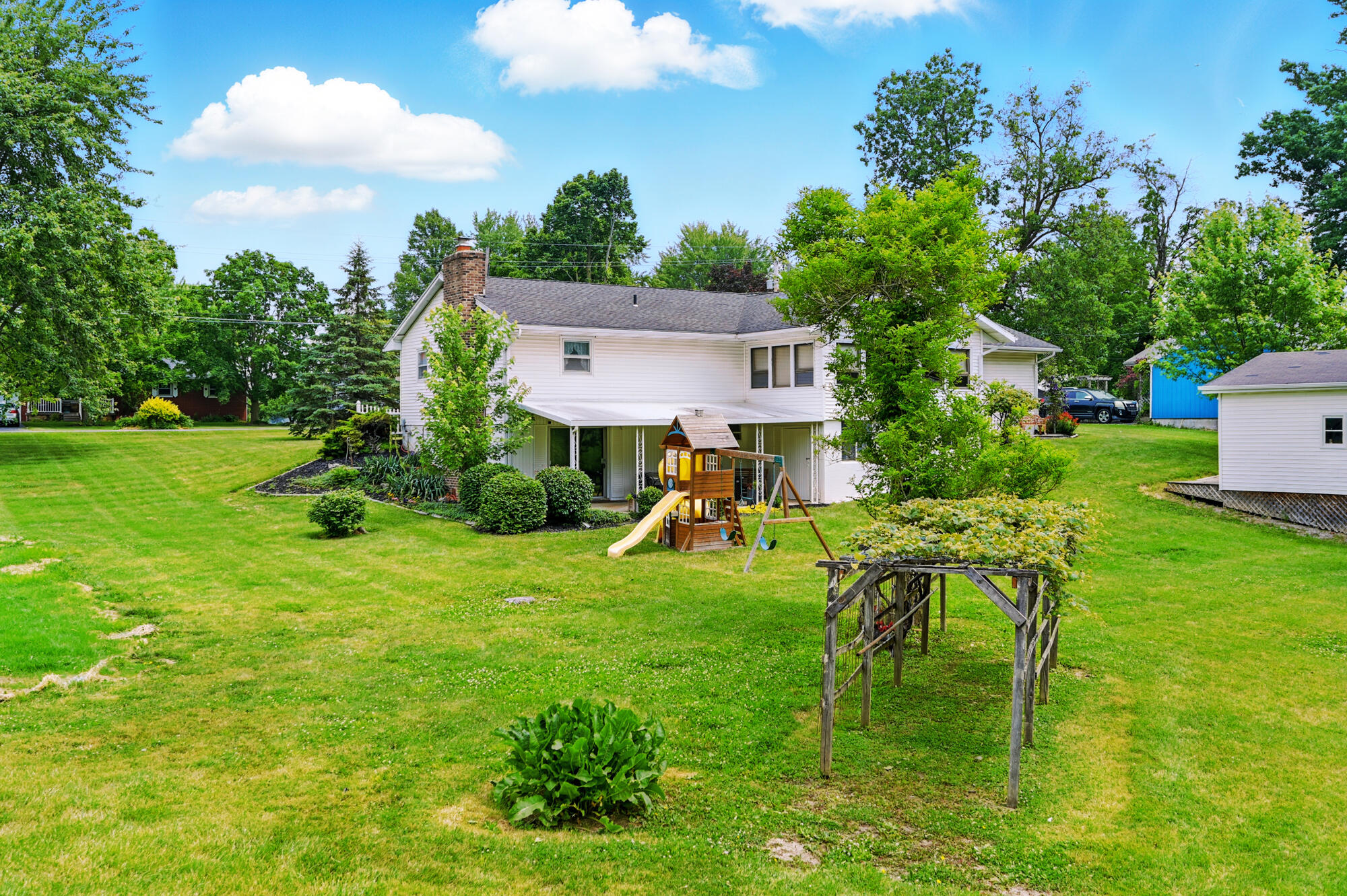 1129 Bluelick Road, Lima, Ohio 45801