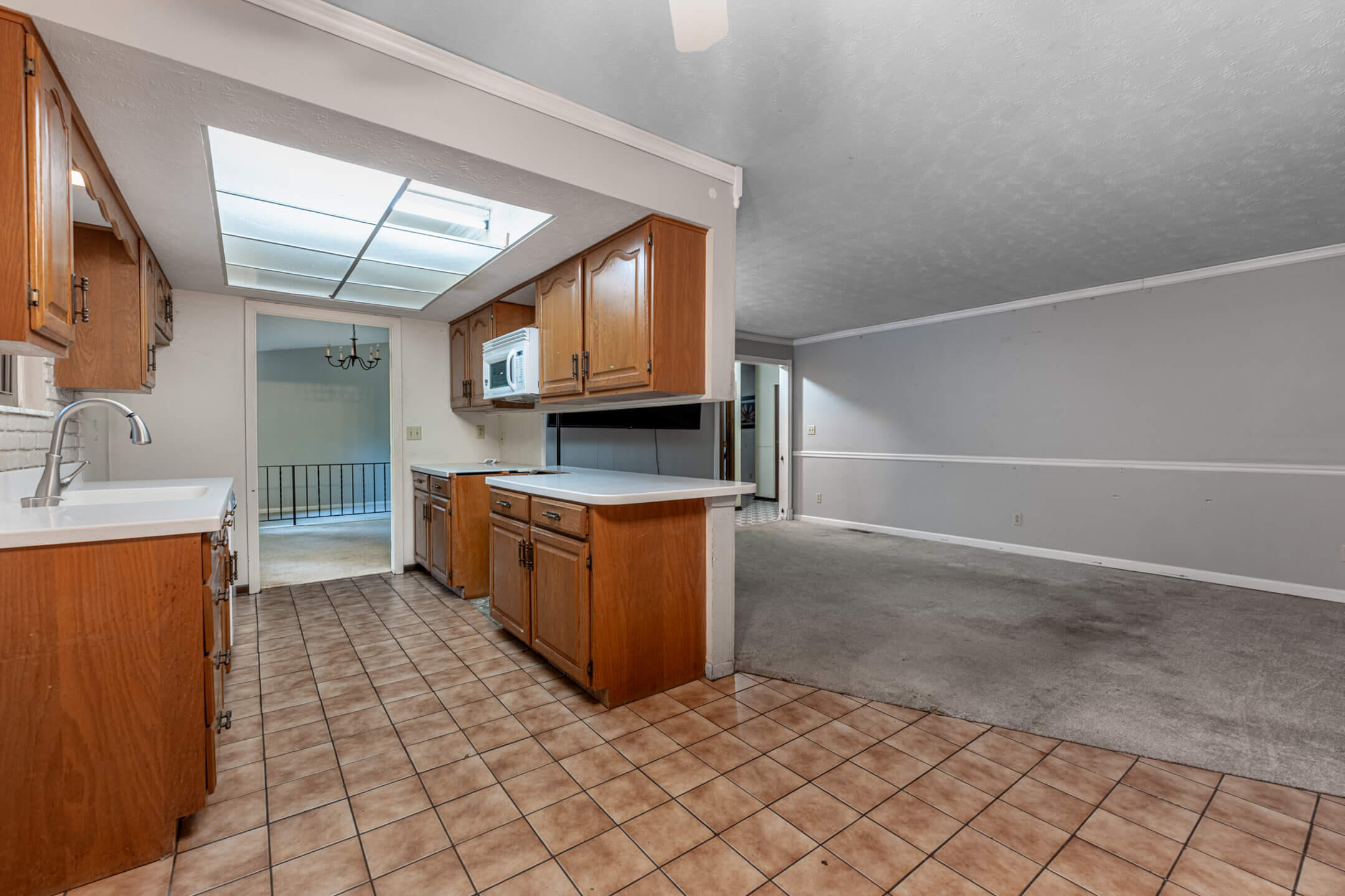 2006 Washington Creek Lane, Dayton, Ohio 45458