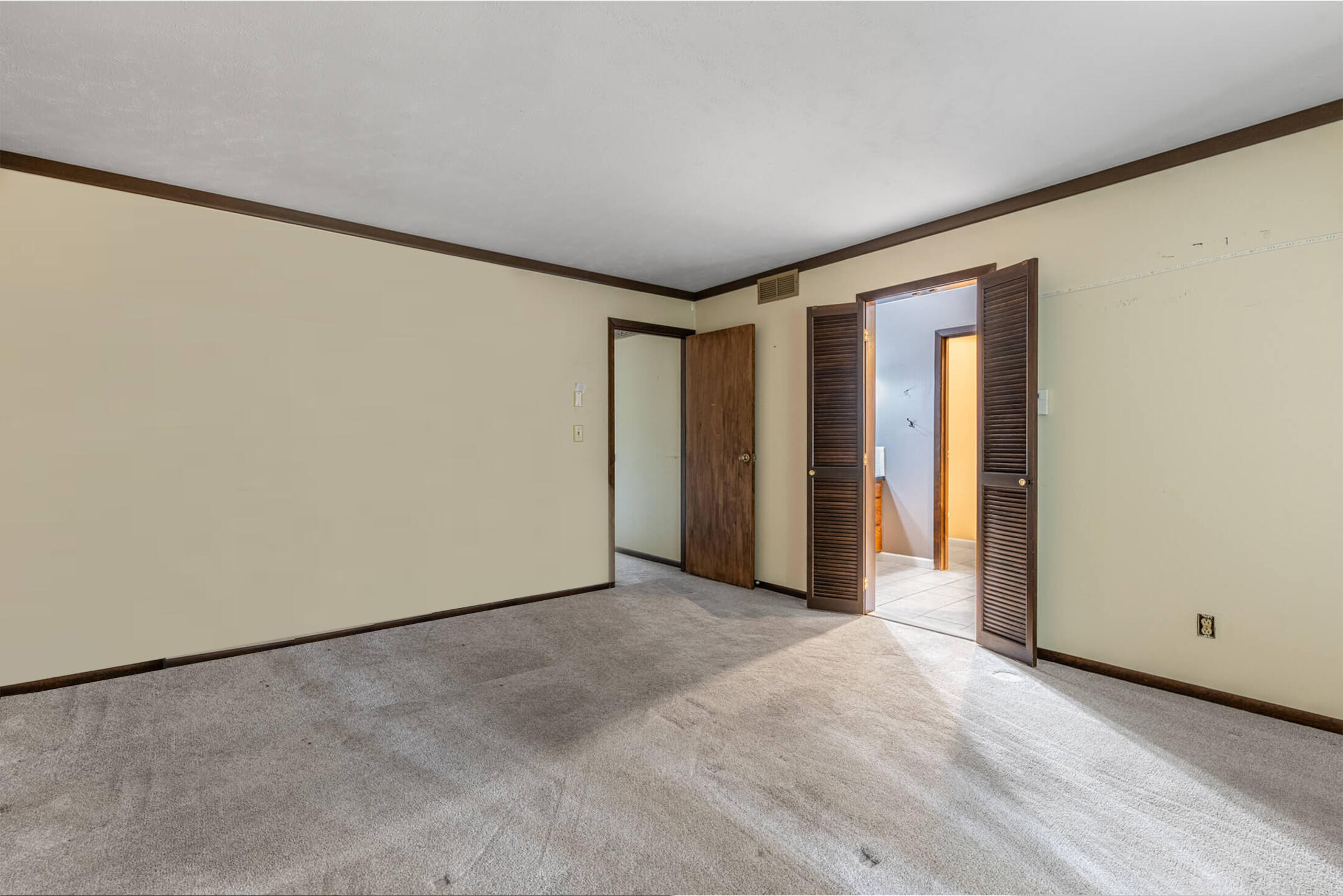 2006 Washington Creek Lane, Dayton, Ohio 45458