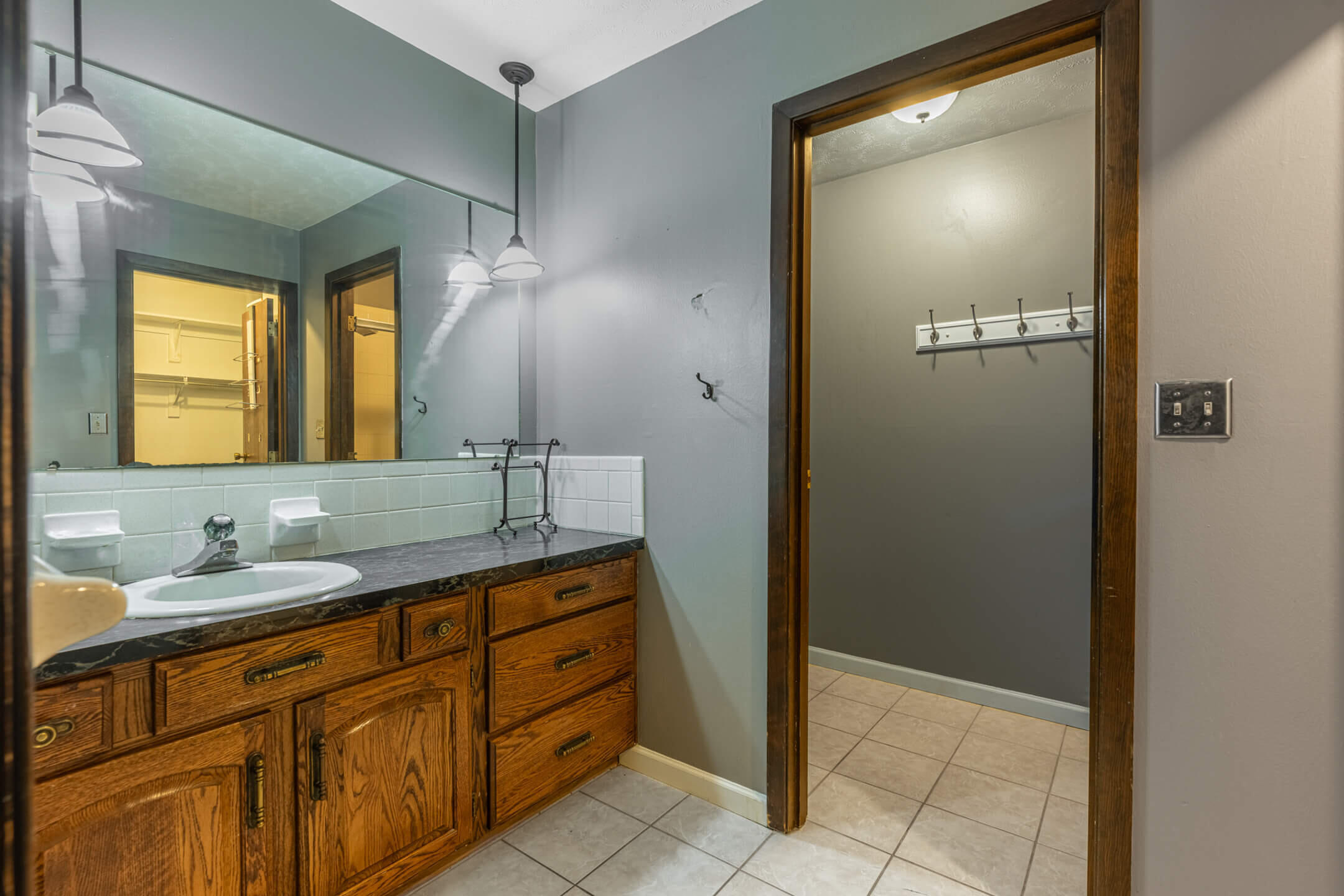 2006 Washington Creek Lane, Dayton, Ohio 45458