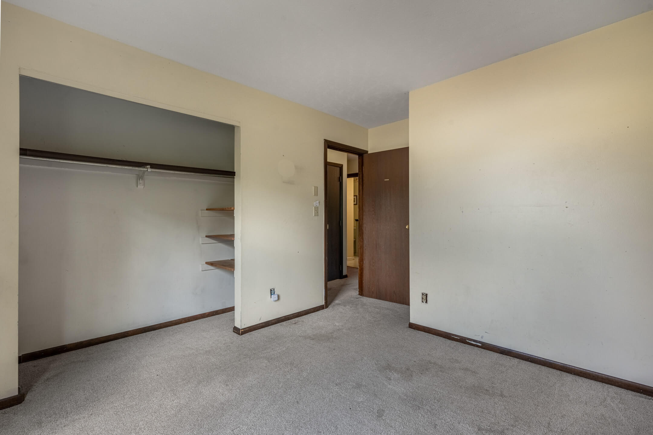 2006 Washington Creek Lane, Dayton, Ohio 45458