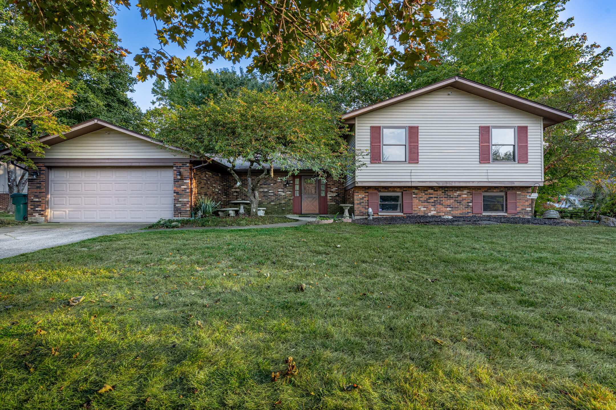 2006 Washington Creek Lane, Dayton, Ohio 45458