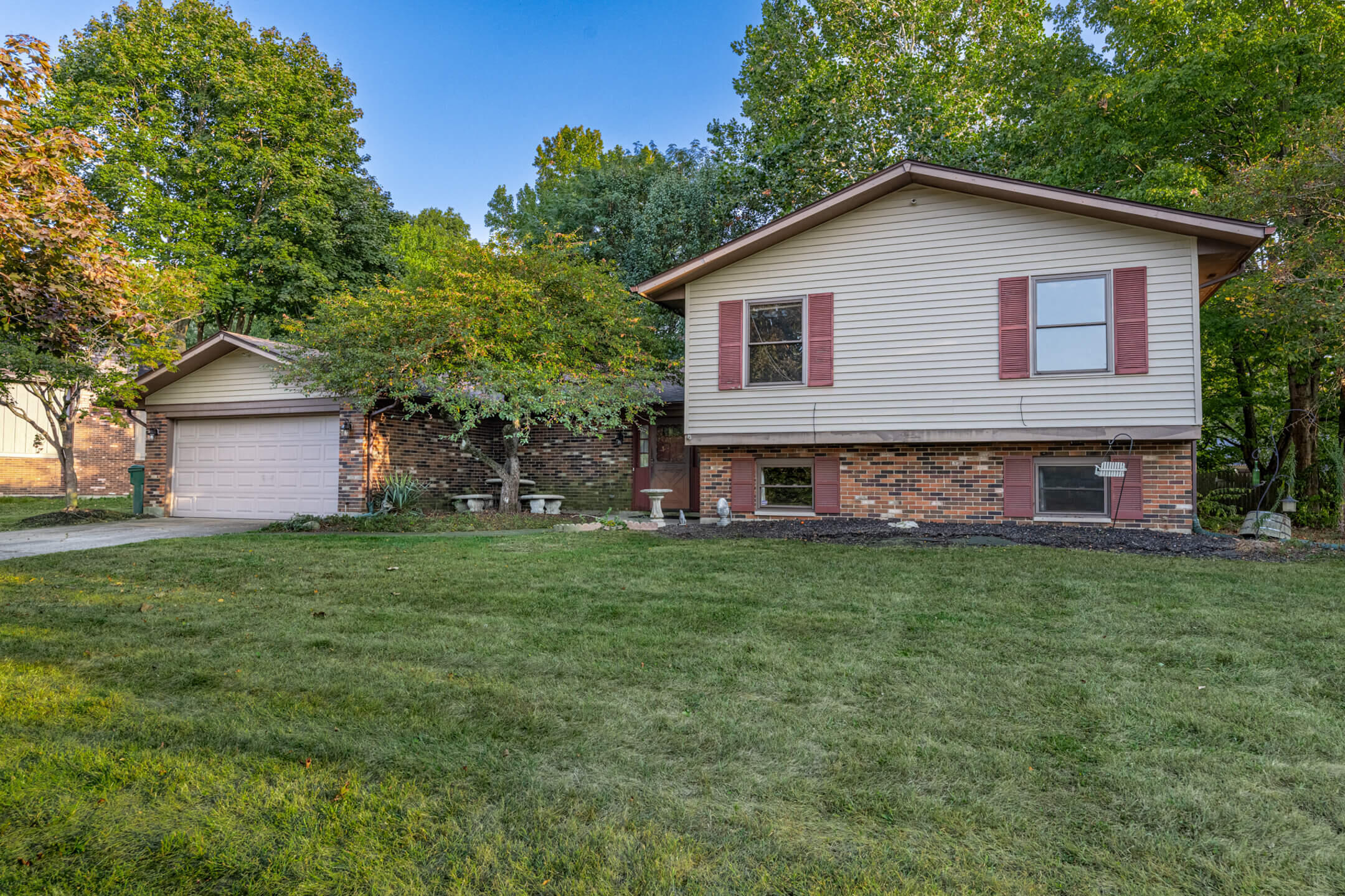 2006 Washington Creek Lane, Dayton, Ohio 45458