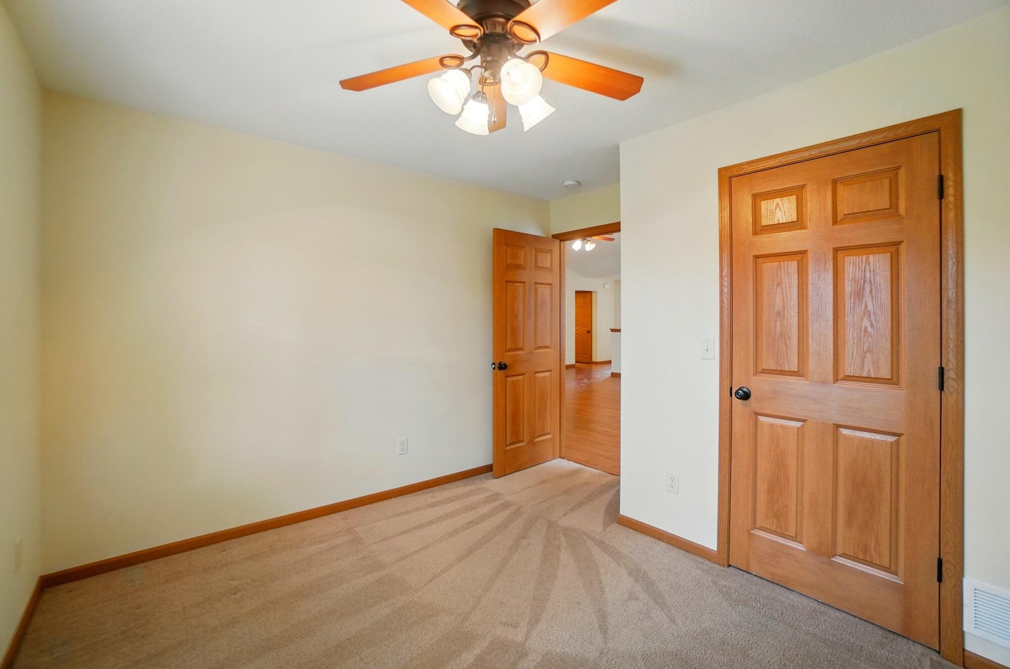 155 Eagles Point, Lima, Ohio 45805