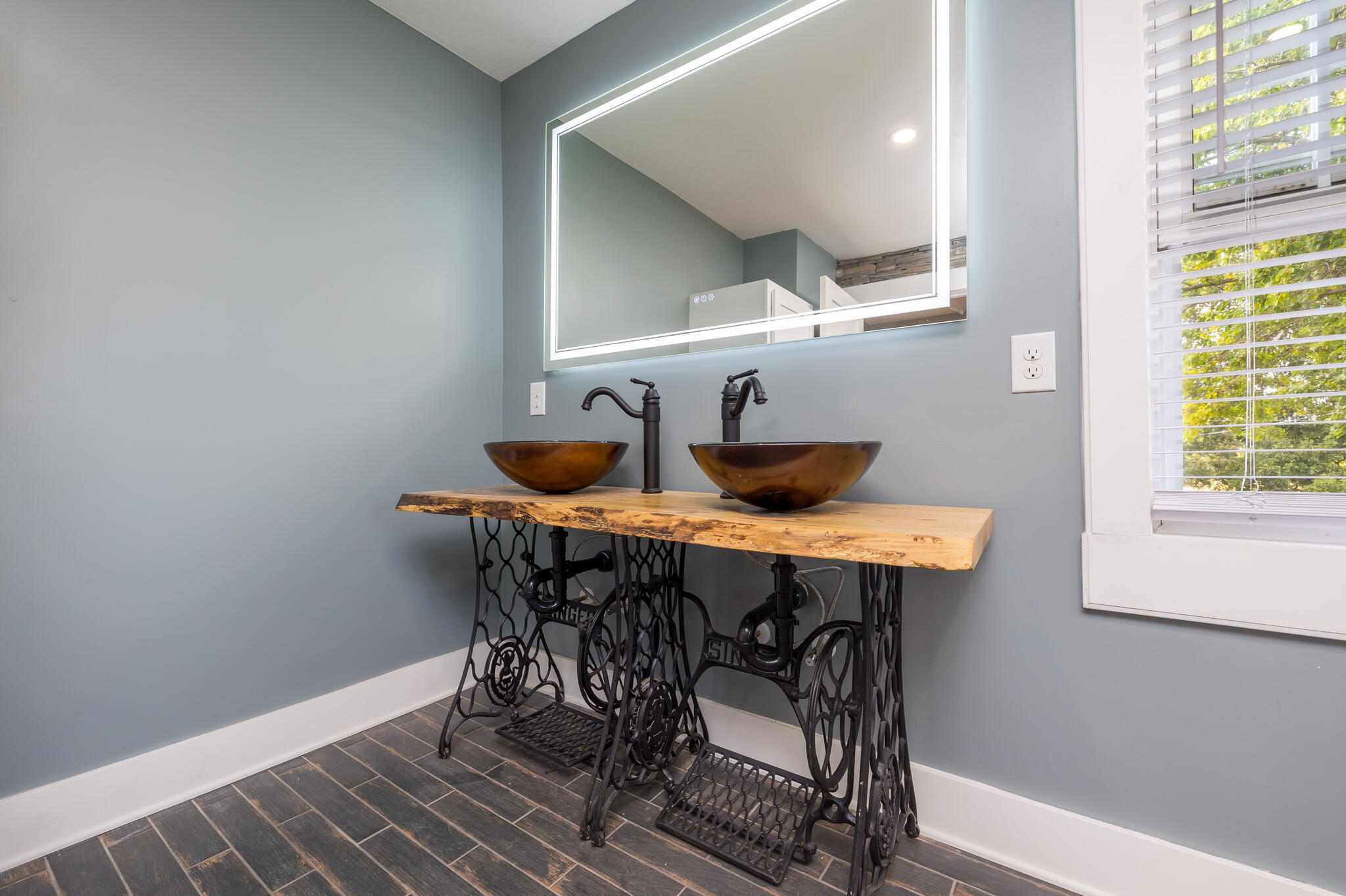 1141 Township Road 216, Bellefontaine, Ohio 43311