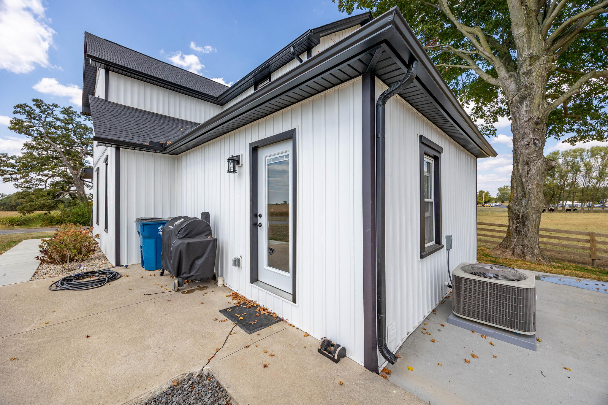 1141 Township Road 216, Bellefontaine, Ohio 43311