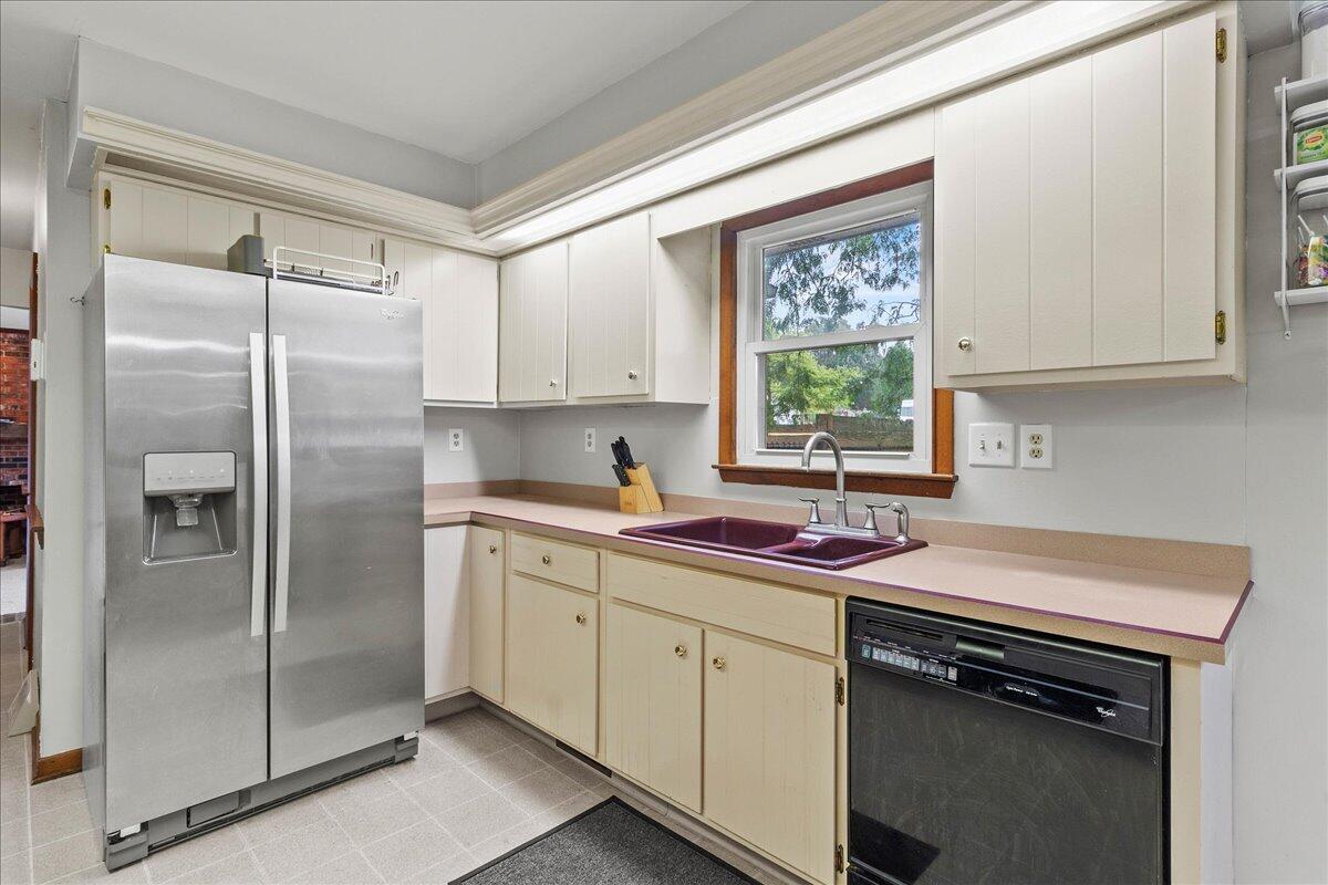 516 Hilltop Drive, Bellefontaine, Ohio 43311