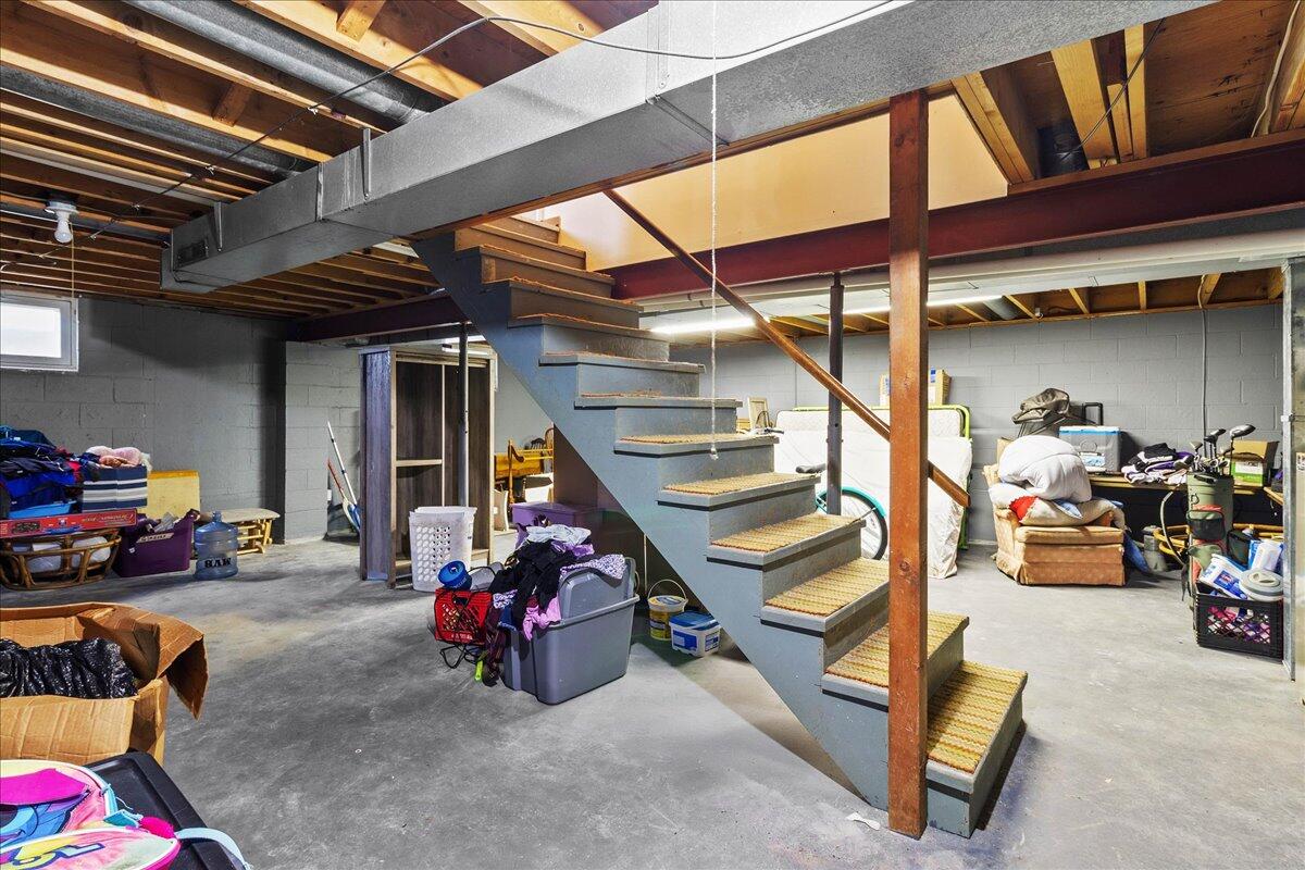 516 Hilltop Drive, Bellefontaine, Ohio 43311