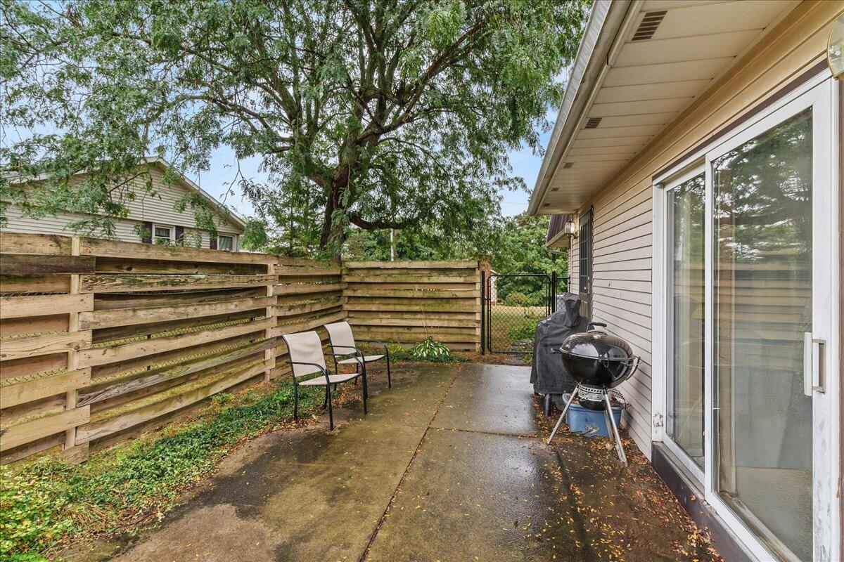 516 Hilltop Drive, Bellefontaine, Ohio 43311