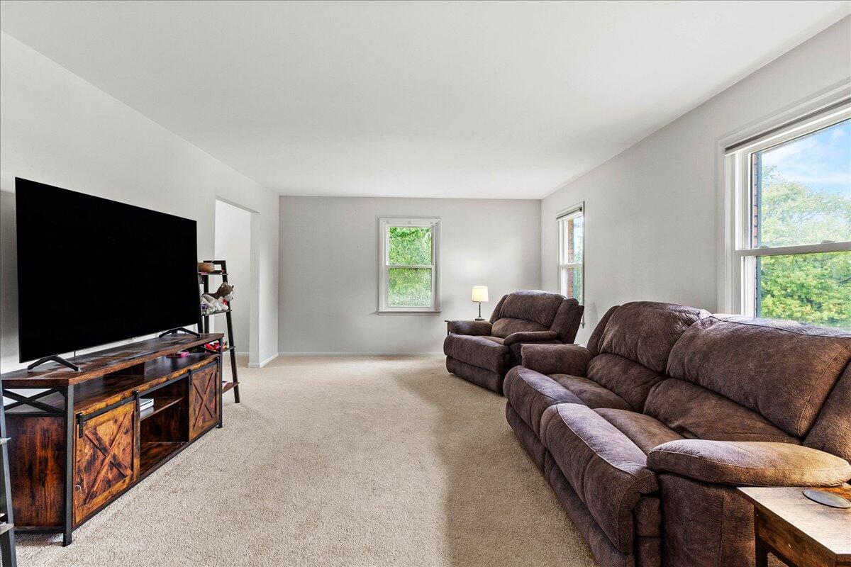 516 Hilltop Drive, Bellefontaine, Ohio 43311