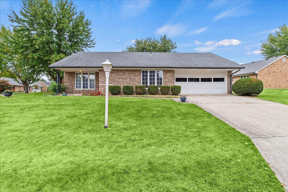 2137 Manhattan Boulevard, Springfield, Ohio 45504