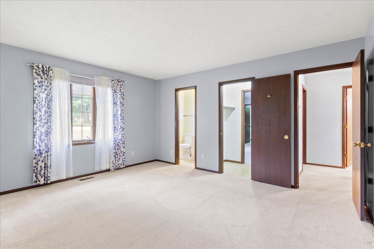 2137 Manhattan Boulevard, Springfield, Ohio 45504