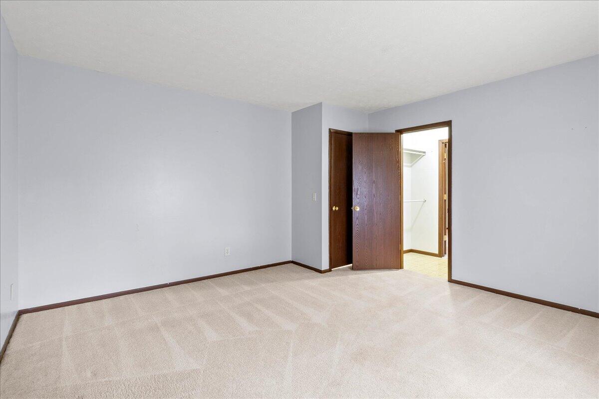 2137 Manhattan Boulevard, Springfield, Ohio 45504