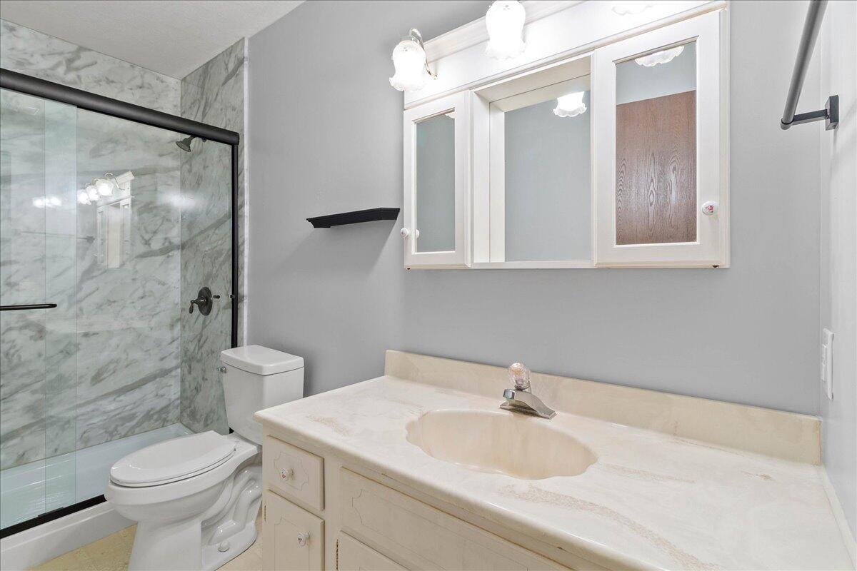 2137 Manhattan Boulevard, Springfield, Ohio 45504